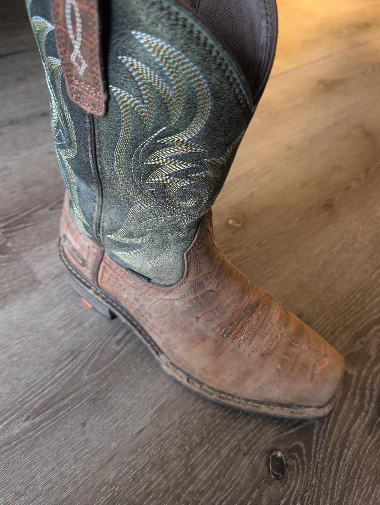 ARIAT Men's Ironside Square Toe Steel Toe Work Boot customer photo 1