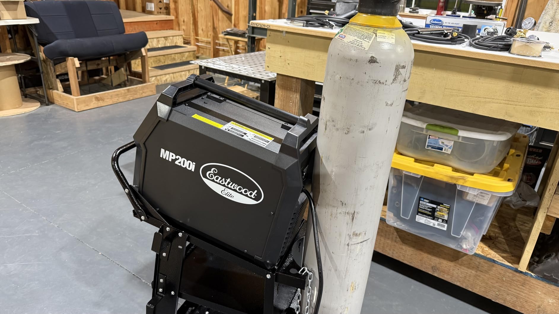 VEVOR Welding Cart 2 Drawers Welder Cart Heavy Duty with Lockable Cabinet | 350LBS Static Weight Capacity, 360° Swivel Wheels, Tank Storage Safety Chains for MIG TIG Welder, Plasma Cutter customer photo 2