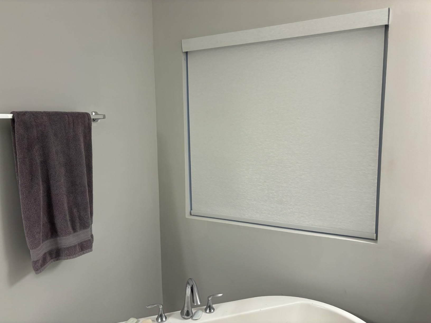 HeyBlinds Motorized Blinds with Remote, Blackout Smart Roller Shades | Rechargeable Automatic Blinds for Home & Office, Remote/APP/Voice/Timer Control, Works with Alexa Google HomeKit, Custom Size customer photo 2