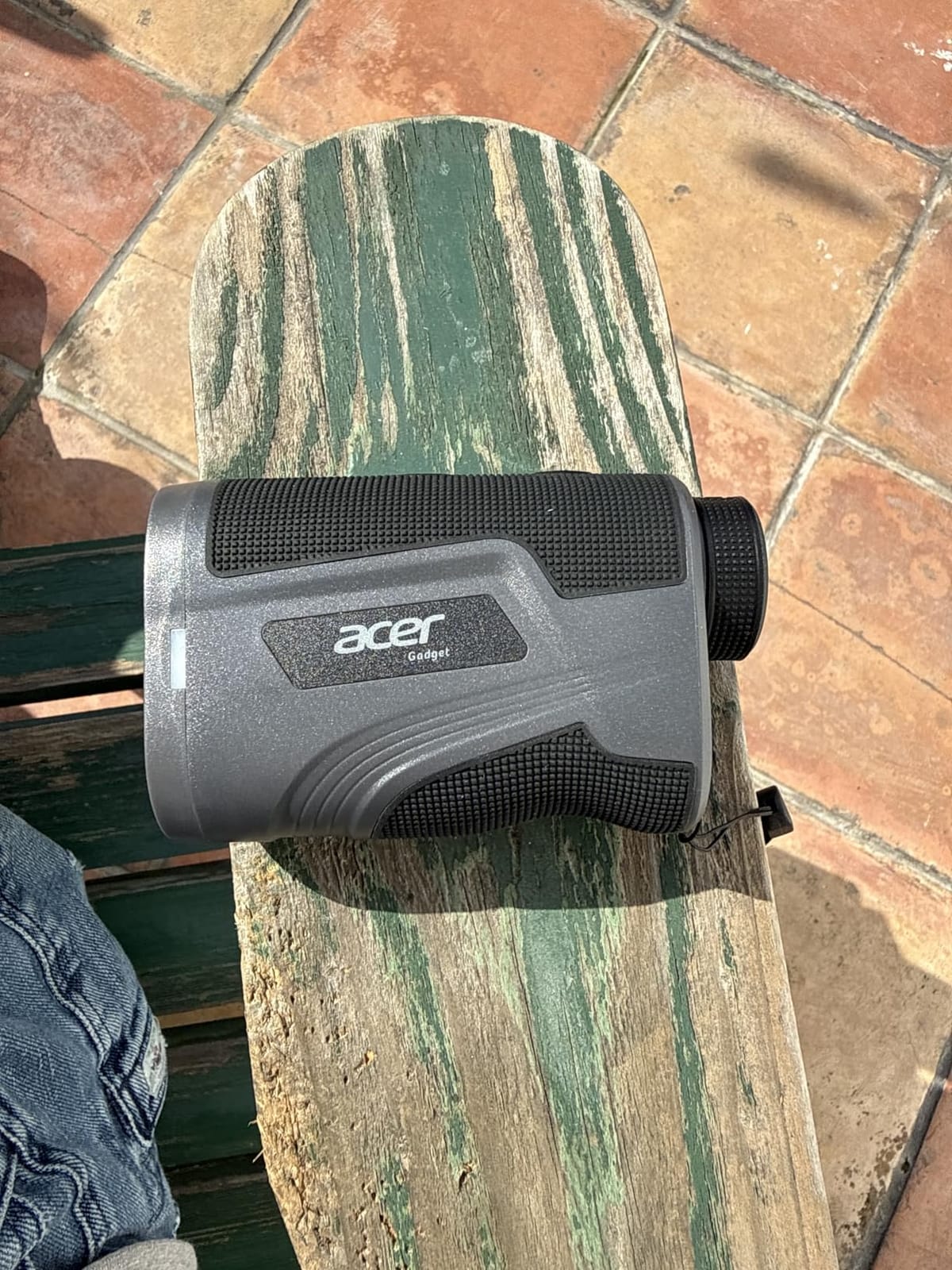 Acer Gadget Golf Rangefinder with Slope On/Off, 800/1200Yards, Golf Gifts | 6X Magnification with Flag Pole Locking Vibration, Rechargeable Battery with Magnetic Stripe, Golf Accessories for Men. customer photo 2