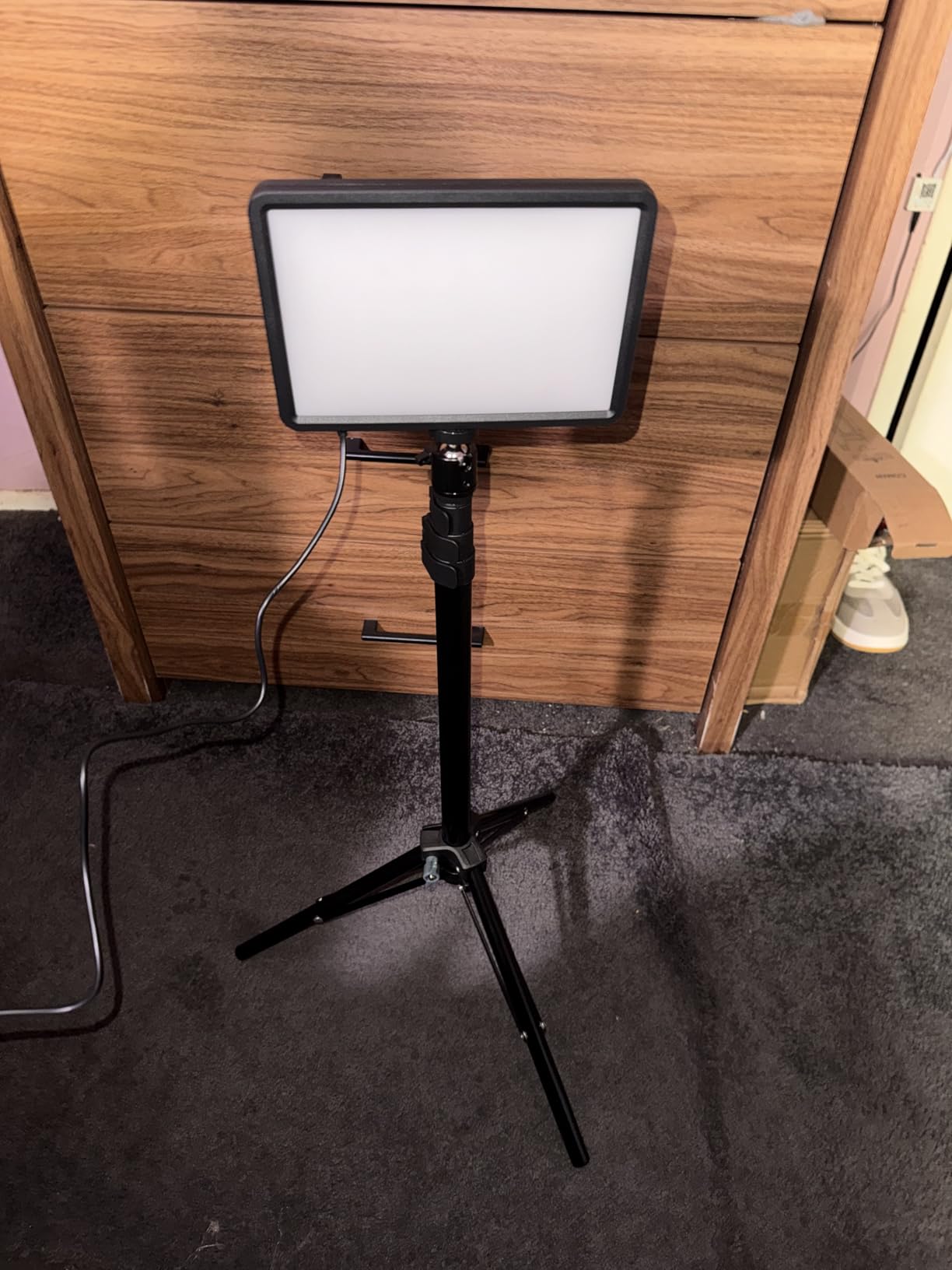 Amazon Basics 2-Pack LED Video Light, 7 Vibrant RGB Colors and 3 Color Temperatures (2500-6500K), Dimmable Lighting with 62.3-Inch Adjustable Tripod, 360° Gimbal, USB-Powered for Streaming customer photo 1