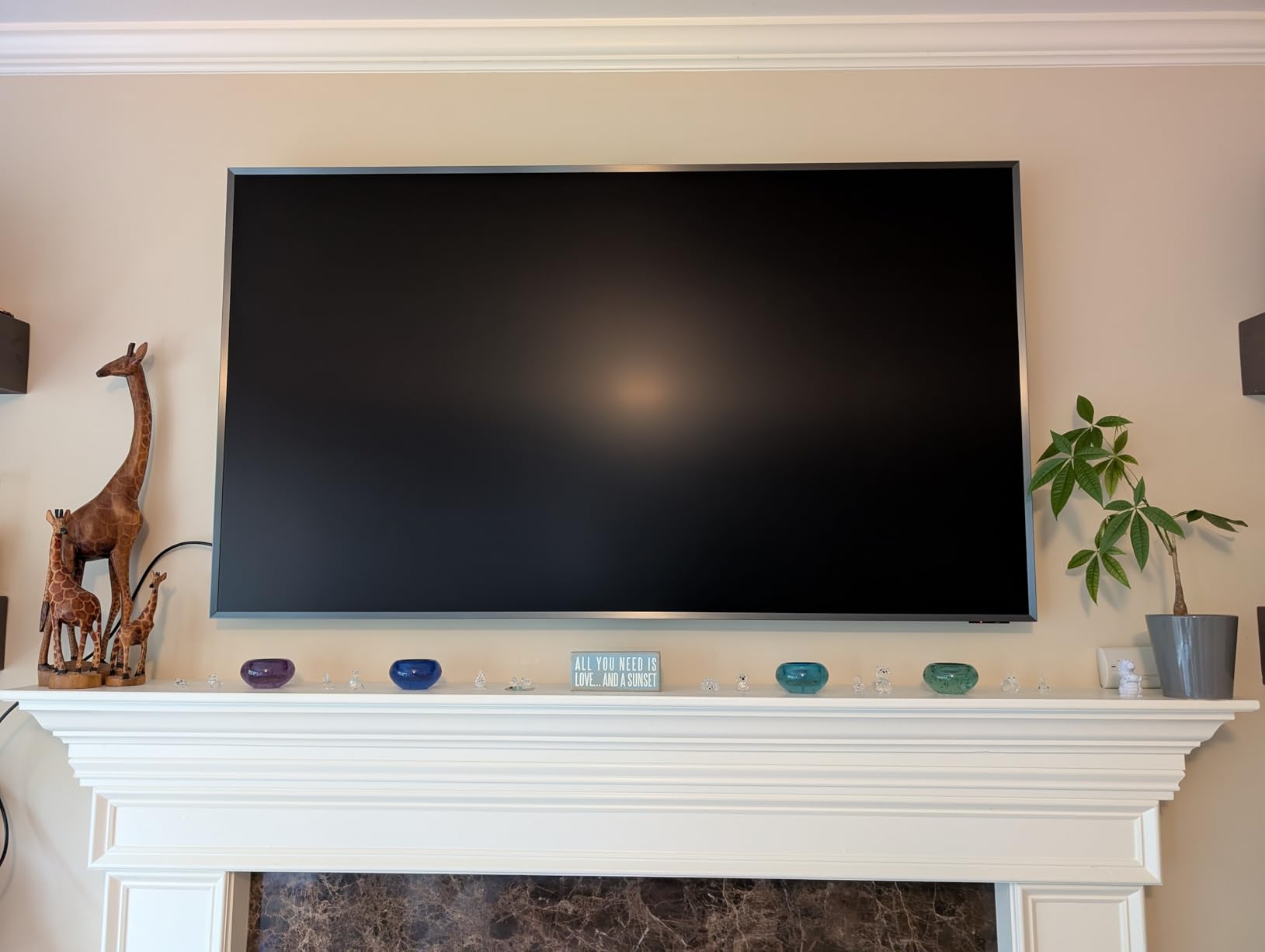 Samsung 85-Inch Class Neo QLED 8K QN900F Series, Vision AI, Mini LED Smart TV (2025 Model, 85QN900F) Neo Quantum HDR 8K Pro, Object Tracking Sound + w/Dolby Atmos, Glare Free, Alexa Built-in customer photo 2