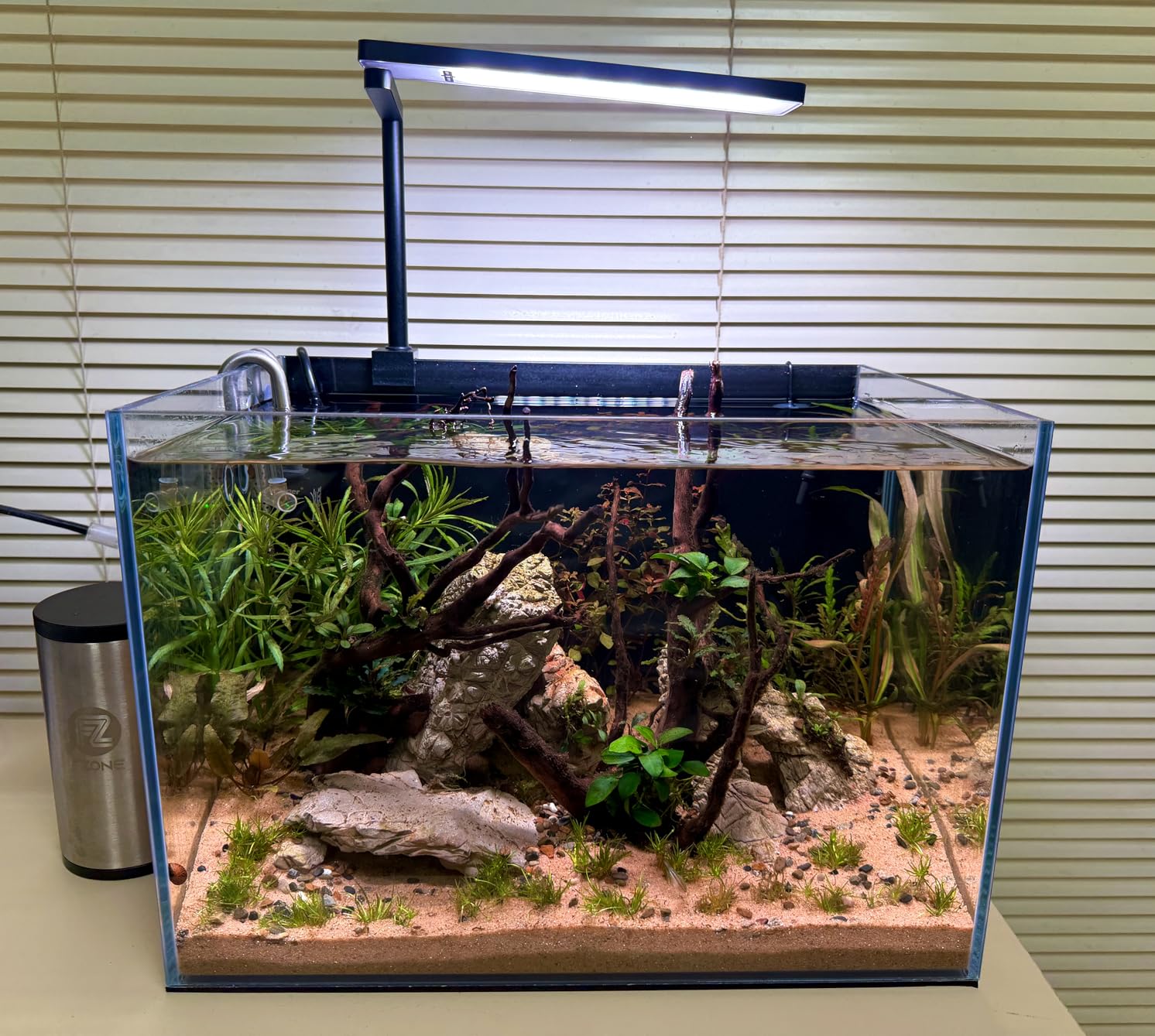 FZONE Solo Series Nano LED Aquarium Light, Full Spectrum and Dimmable, App-Controlled, for Freshwater and Planted Tanks customer photo 1