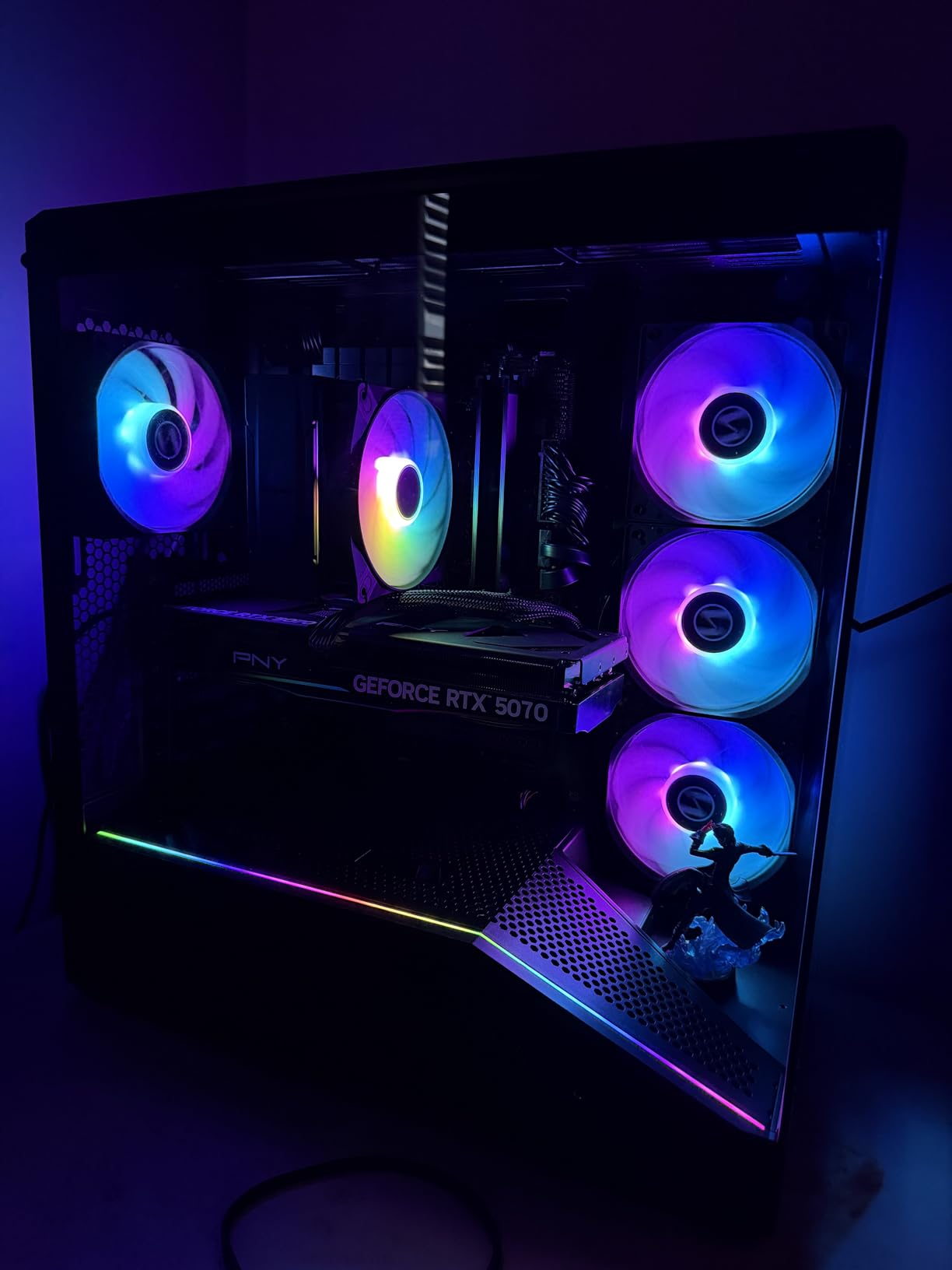 Lian Li Vector V100 ATX Mid-Tower PC Case with 4 ARGB PWM Fans, Black | Side I/O USB-C | Dust Filiter | Support 420mm GPUs & 360mm Radiator | Included GPU Bracket | LED & Display Platform (V100RX) customer photo 1