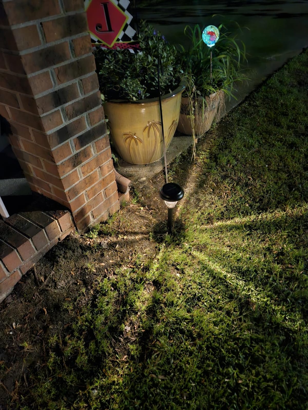 DERAYSION 8 Pack Solar Lights Outdoor, Stainless Steel Glass Solar Pathway Lights, Auto On/Off Long-Lasting Waterproof Garden Lights for Landscape, Path, Yard, Driveway, Walkway Decor (Warm White) customer photo 1