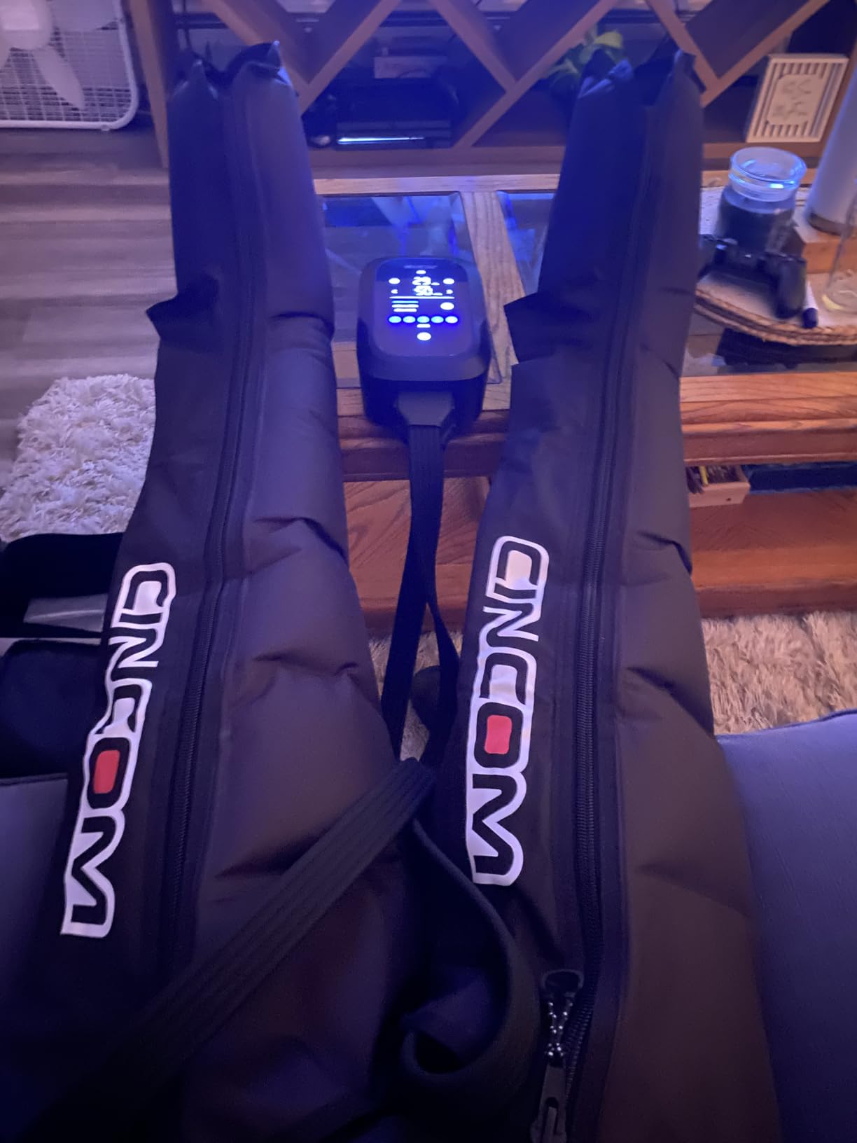 CINCOM Cordless Air Compression Recovery System | Leg Massager Boots for Circulation, Legs Compression Device for Athlete Fast Recovery customer photo 1