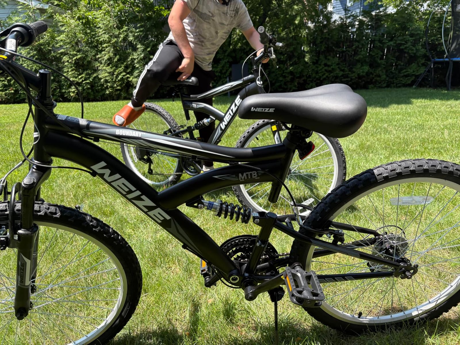 WEIZE Kids Mountain Bike, 20 inch Kids' Bicycles for 6-12 Years Old Boys Girls with Dual Full Suspension, 6 Speeds Drivetrain, High-Carbon Steel Frame, Ideal for Young Riders and Adventurers customer photo 1