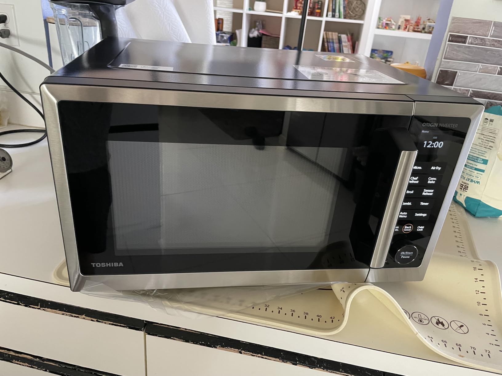 TOSHIBA OptiChef PRO MAX Air Fryer Combo Microwave Oven with 2.4-Inch Color Screen, Origin Inverter Technology, Smart Sensor, Compatible with Alexa, 1100W, 1.3 Cu.Ft, Silver ML2-STC13SAIT(SS) customer photo 2