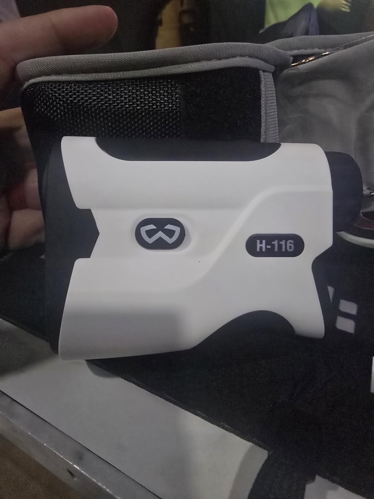 WOSPORTS Golf Rangefinder with Slope - 1200/1500 Yards Range Finder Golf with Magnetic Strap, Flag Pole Locking Vibration, 6X Magnification customer photo 1