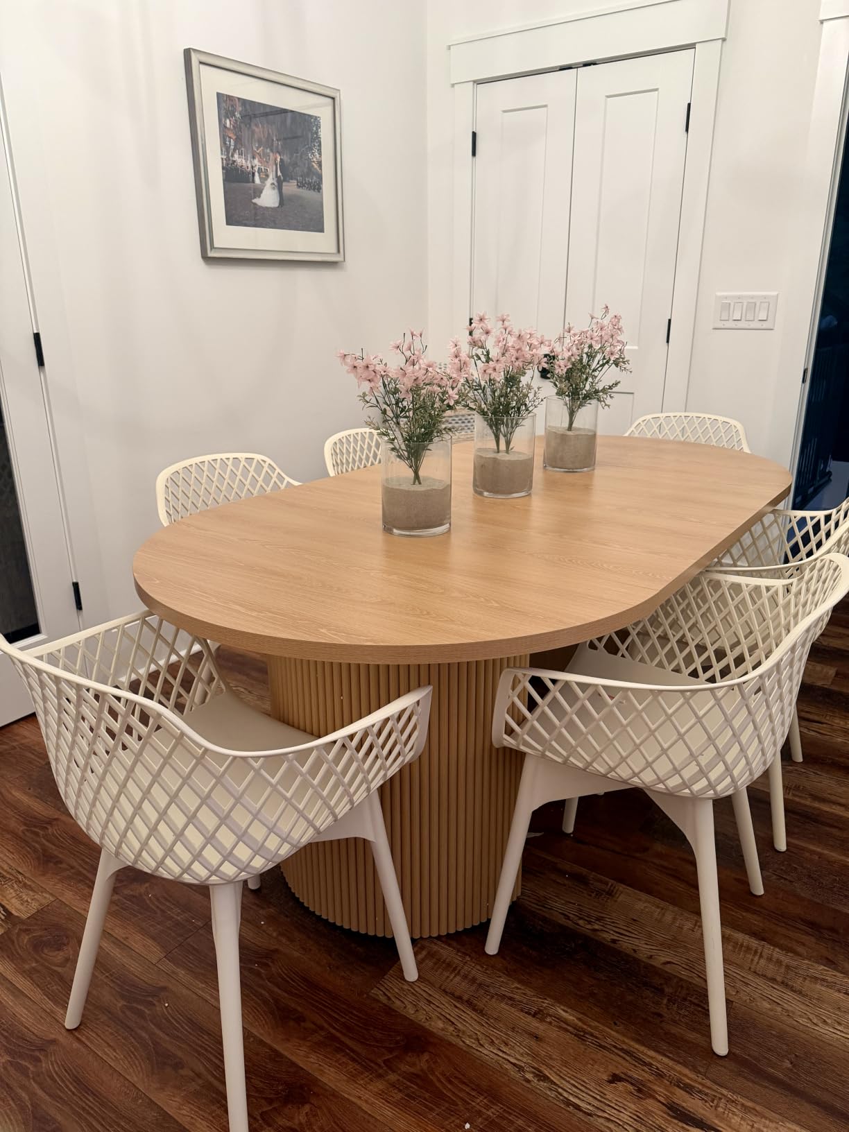 41 in-78 in Extendable Dining Room Table for 4-8, Round Expandable Kitchen Table with Fluted Base, Modern Farmhouse Oval Dinner Tables for Dining Room Kitchen Living Room (Walnut) customer photo 2