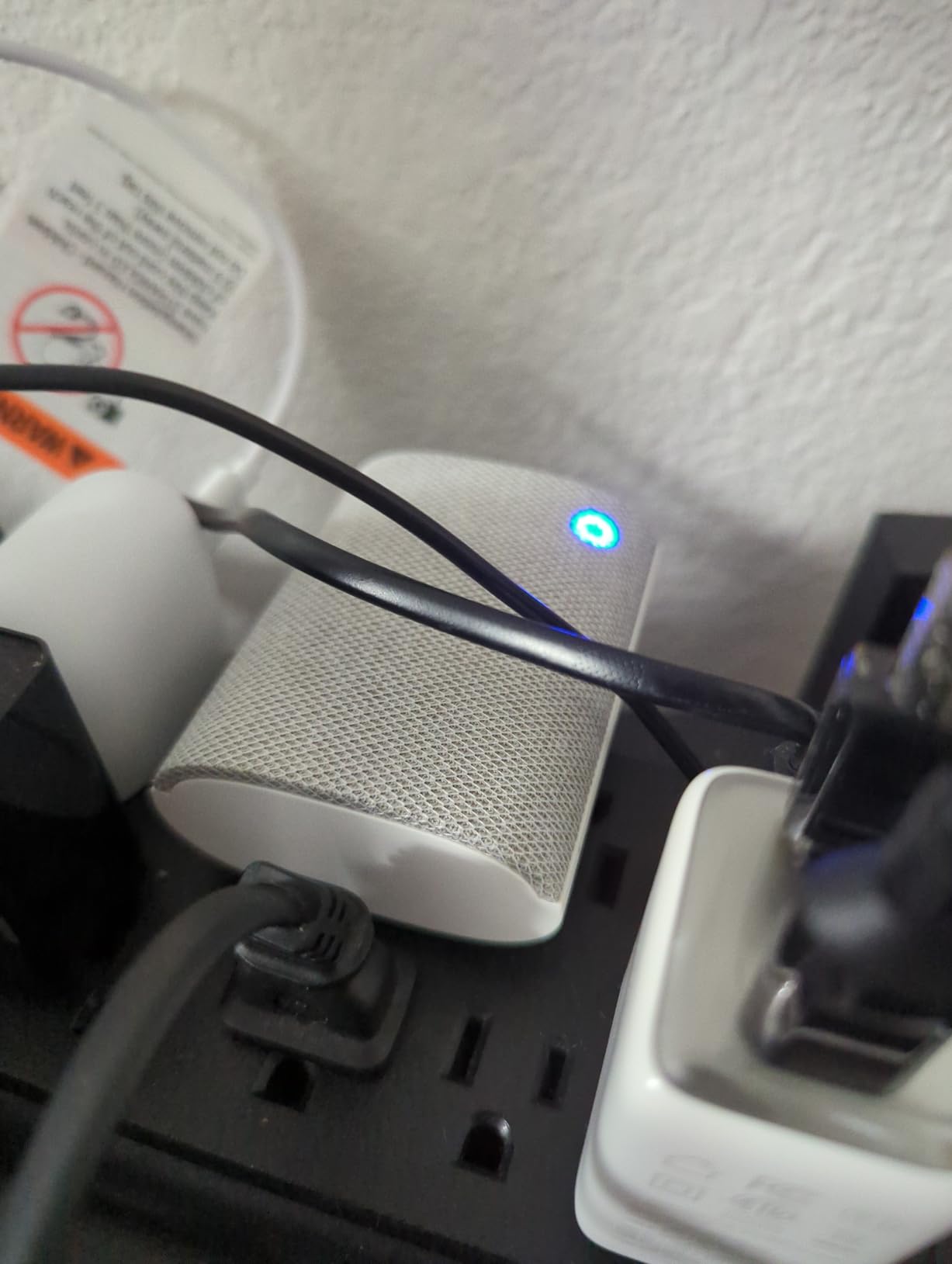 Ring Chime - Enhanced audio for real-time alerts you can hear from anywhere, easy plug-in setup, simple wifi & Bluetooth connectivity, sleek design, White customer photo 2