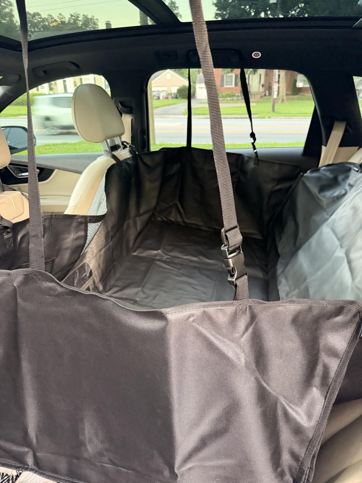 URPOWER Hard Bottom Dog Car Seat Cover for Back Seat, Waterproof Hammock | 400 lbs Support, 45% More Space, Waterproof, Fits Most Car & SUV, Mesh Window, Scratch Resistant, Non-Slip, Pee Pad Included customer photo 2