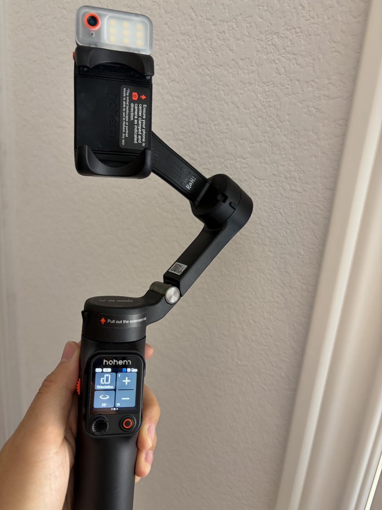 hohem iSteady V3 Ultra Gimbal Stabilizer for iPhone, Phone Gimbal with AI Auto Tracking, Detachable Touchscreen Remote, Built-in Extension Rod, Tripod, Fill Light, for Vlog, Travel, Pet, Fitness customer photo 1