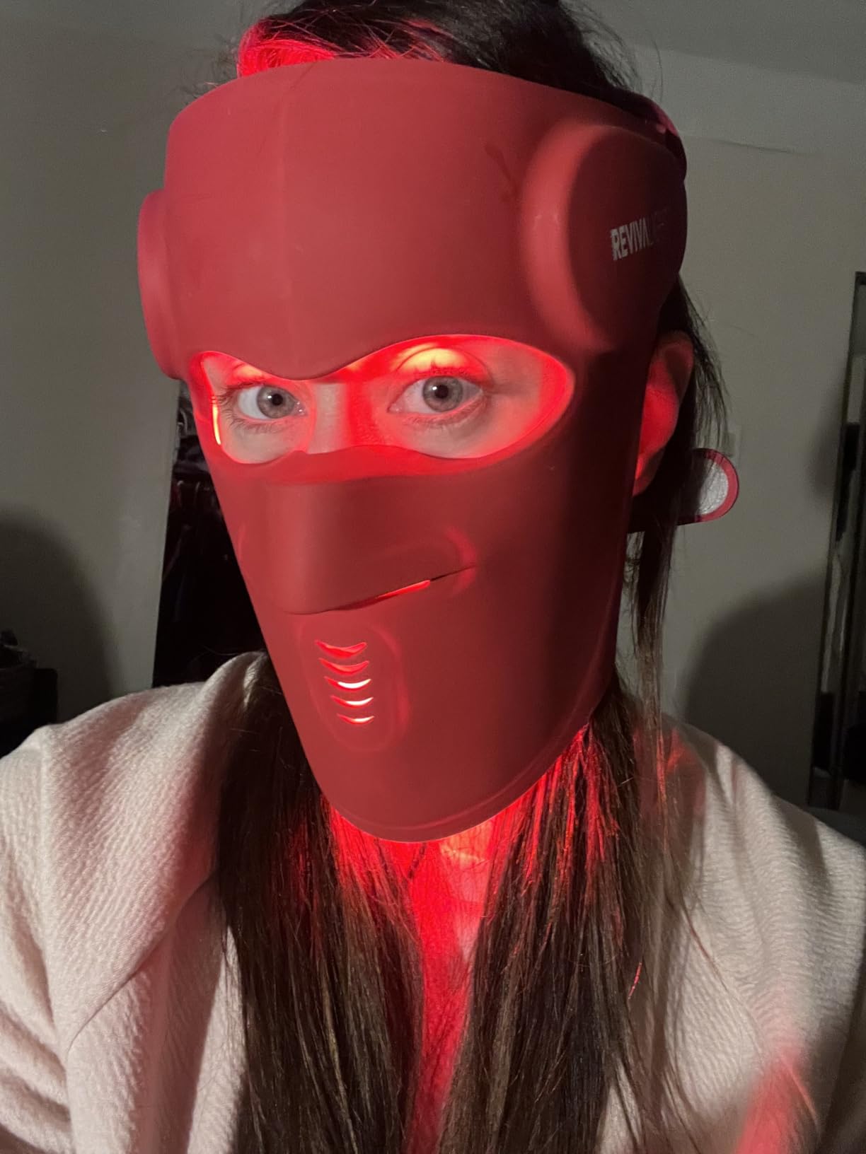 LED Red Light Therapy Face Mask 4 Wavelengths, 280 LEDs, 5 Modes, Wireless | FDA Cleared 50 mW/cm2 Irradiance Clears Breakouts, Fades Dark Spots & Smooths Fine Lines for Visibly Firmer, Brighter Skin customer photo 1