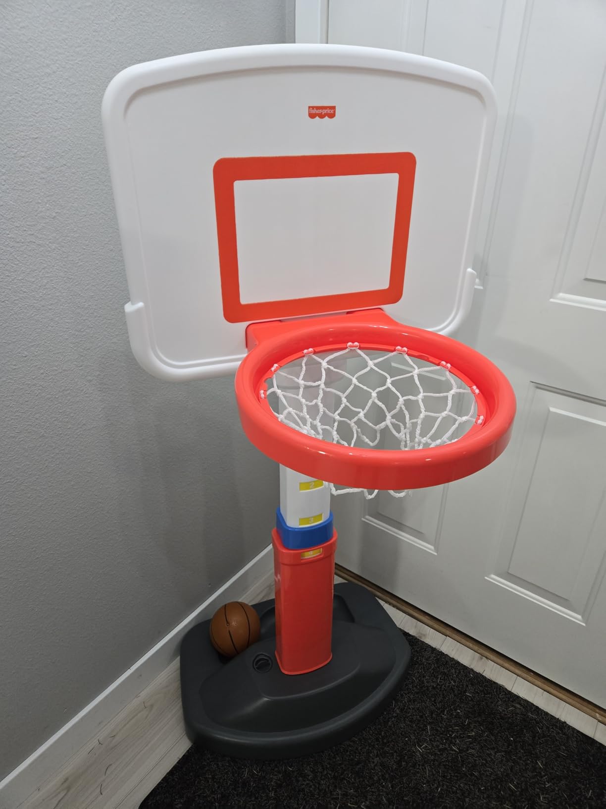 Fisher-Price Grow-to-Pro Basketball Hoop for Toddlers & Kids - Adjustable Height Indoor/Outdoor Play Set with Ball, 18 Months - 5 Year customer photo 2
