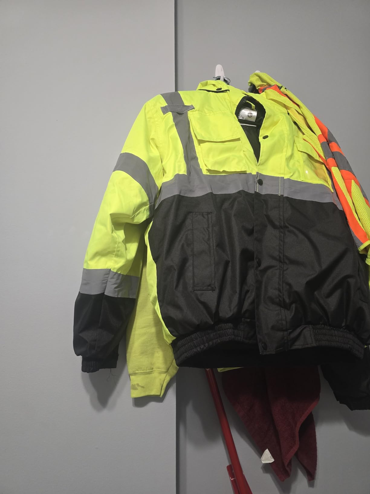 SKSAFETY Hi Vis Safety Bomber Jacket for Men, High Visibility Winter Coat | ANSI/ISEA 107 Class 3, Waterproof PU-coated 300D Oxford, 360° reflective strips, bomber jacket for cold-weather construction customer photo 2
