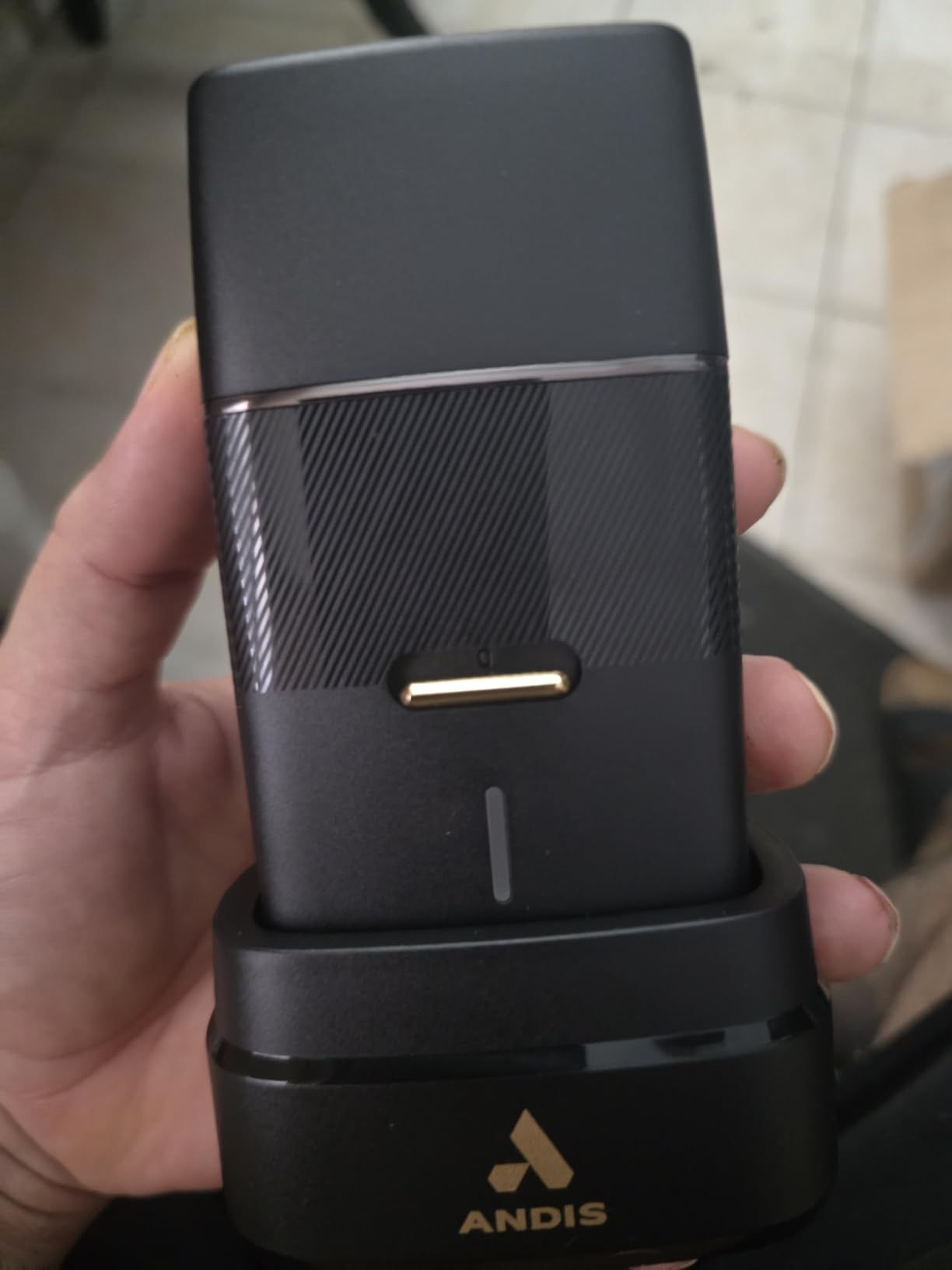 Andis 563616 Pro Foil Plus II Cordless Shaver, Black | Gold Titanium Foils, Lithium Ion Battery, Includes USB-C Charging Stand customer photo 1