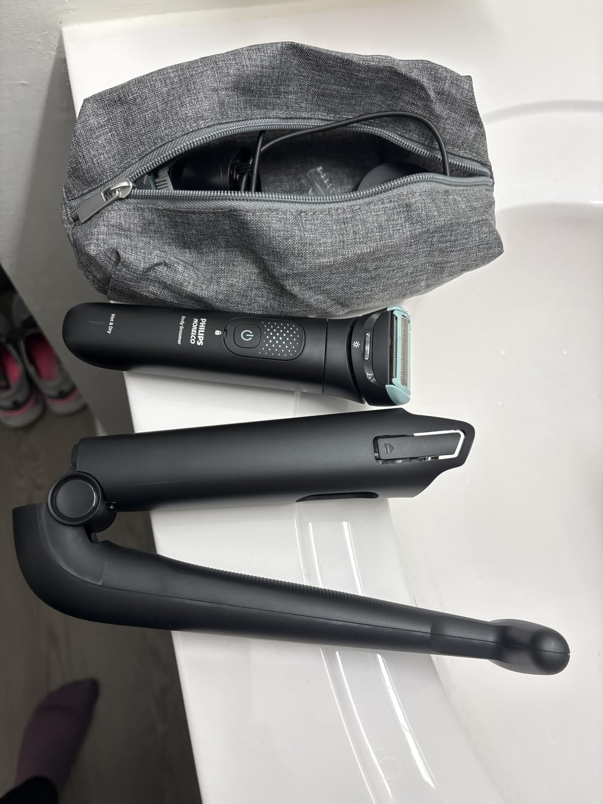 Philips Norelco Body Groomer 7000 Series, Waterproof Men's Full Body Groomer with Travel Case, Triple Protect Shave System & Body Hair Trimmer with Contour-Following 2D Flexing Head, BG7490/50 customer photo 2