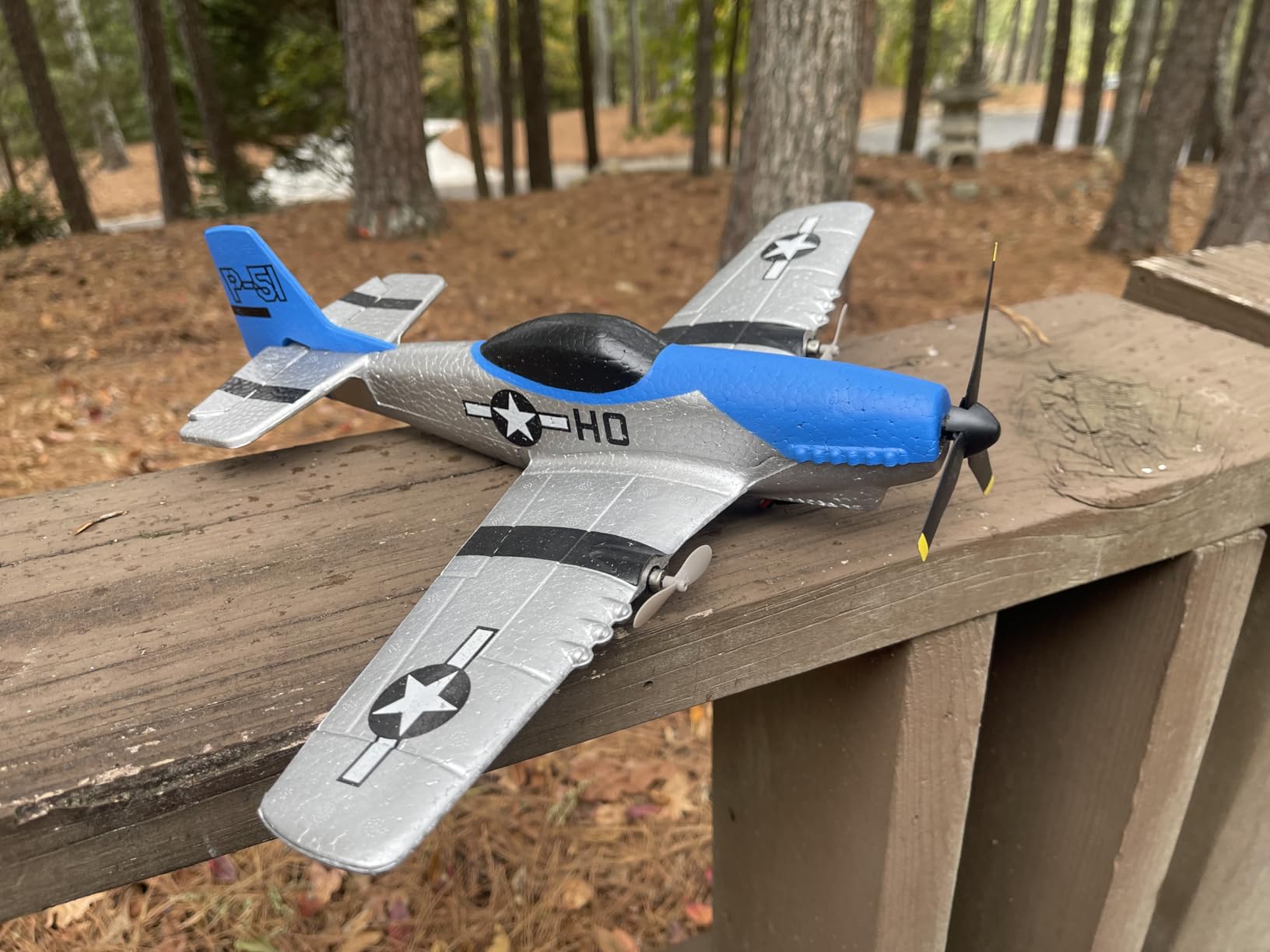 AIGIMU 3CH P-51 RC Airplane with 6-Axis Gyro for Beginners, Ready to Fly | Dual motors, 2 speed modes, hand-launch or glide takeoff, 40+ min runtime, 500 ft range, 2.4GHz control, durable EPP foam customer photo 2