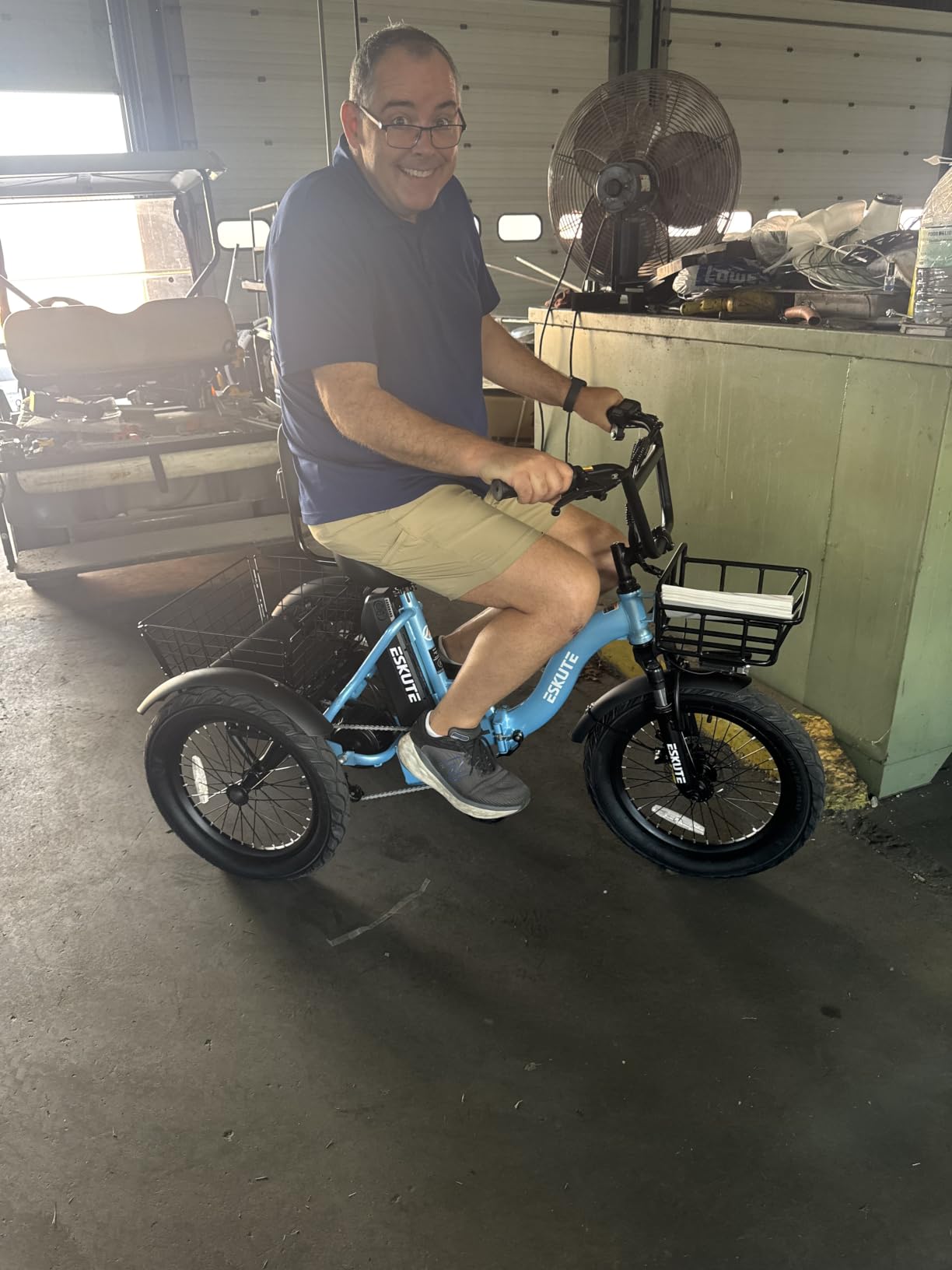 ESKUTE E Trike Electric Bike, Peak 1200W Brushless Motor Folding Trike 18X3.0 Fat Tire Ebike, 624Wh Removable Battery, Step-Thru 3 Wheel Electric Bicycle, Up to 55 Miles, 18MPH+ Tricycle for Adults customer photo 1