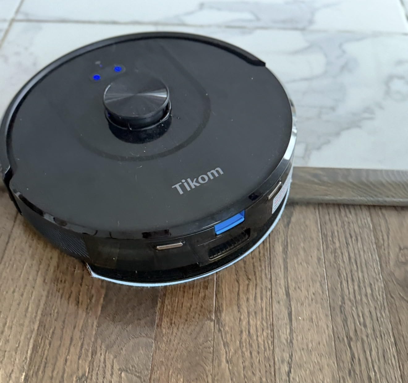 Tikom Robot Vacuum and Mop, Robotic Vacuum Cleaner with Self-Emptying Base | 6000Pa, 90 Days Capacity, LiDAR Navigation, Home Mapping, Ideal for Pet Hair, Hard Floors, Carpet (L8000 Plus) customer photo 2