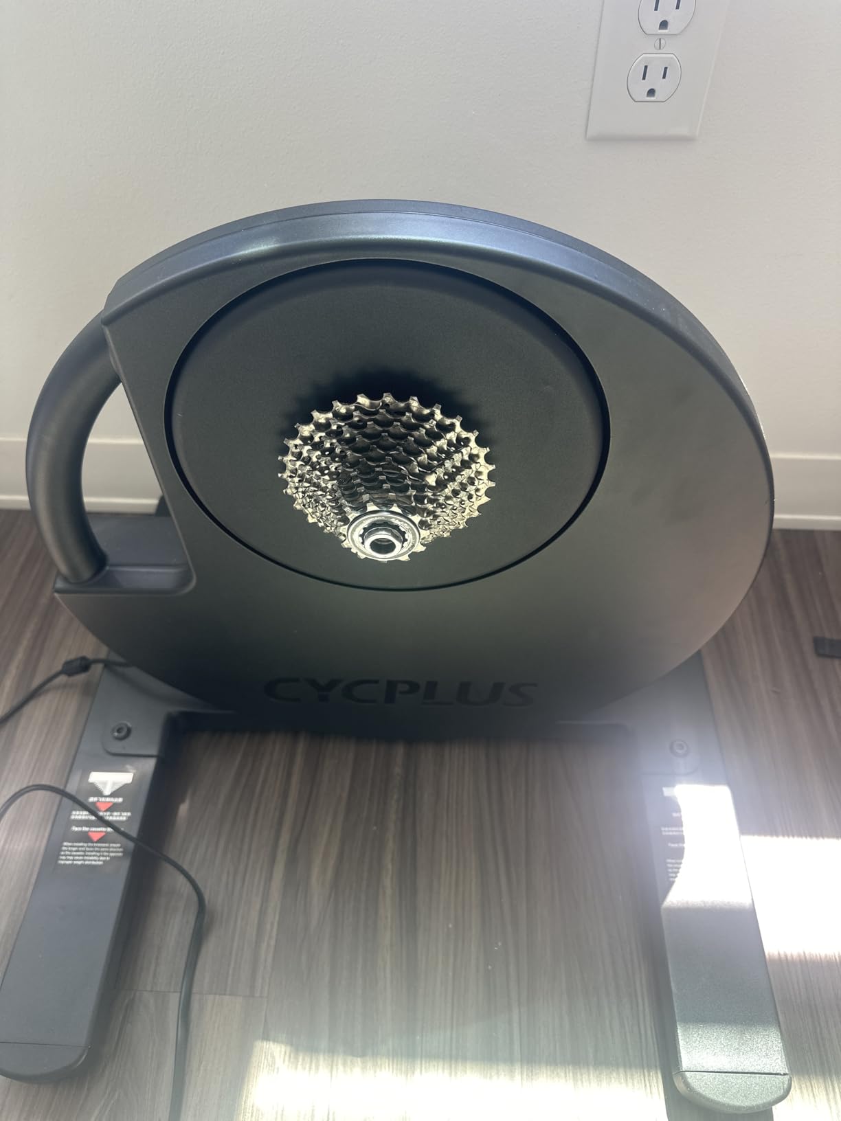 CYCPLUS Smart Bike Trainer R200, 2200W, 19% Gradient, Brushless Motor, | Supports Self-powered and Plug-in, Virtual Shifting, Uphill & Downhill Simulation, Super Quiet, Indoor, Cassette Not Included customer photo 2