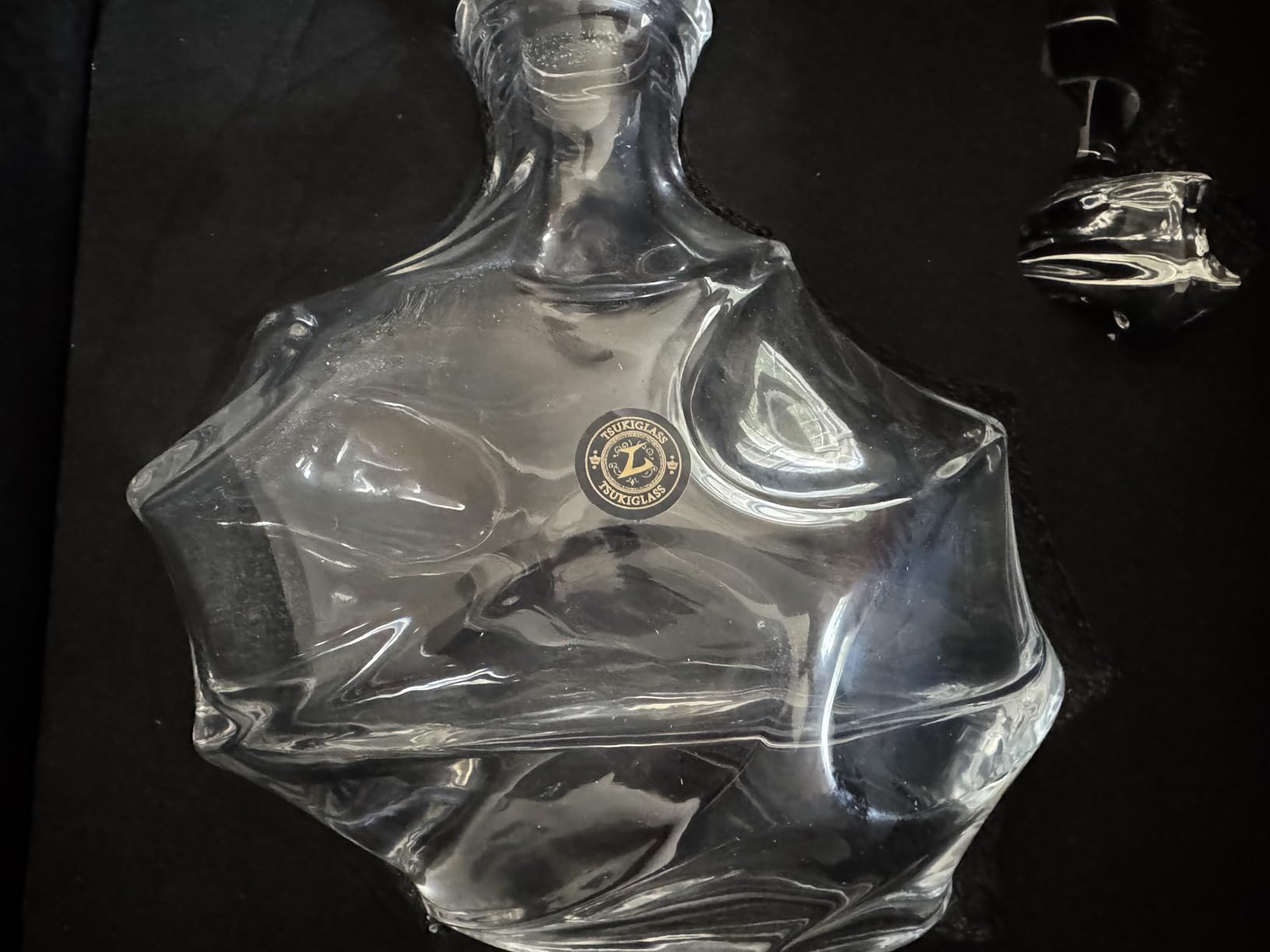 TsukiGlass Storm Japanese Crystal Whisky Decanter, 750ml, Gifts for Men | 100% Ultra Clarity Lead-Free Crystal, Elegant Liquor Carafe, For Whiskey, Scotch, Bourbon & Spirits, Premium Gift for Men customer photo 2
