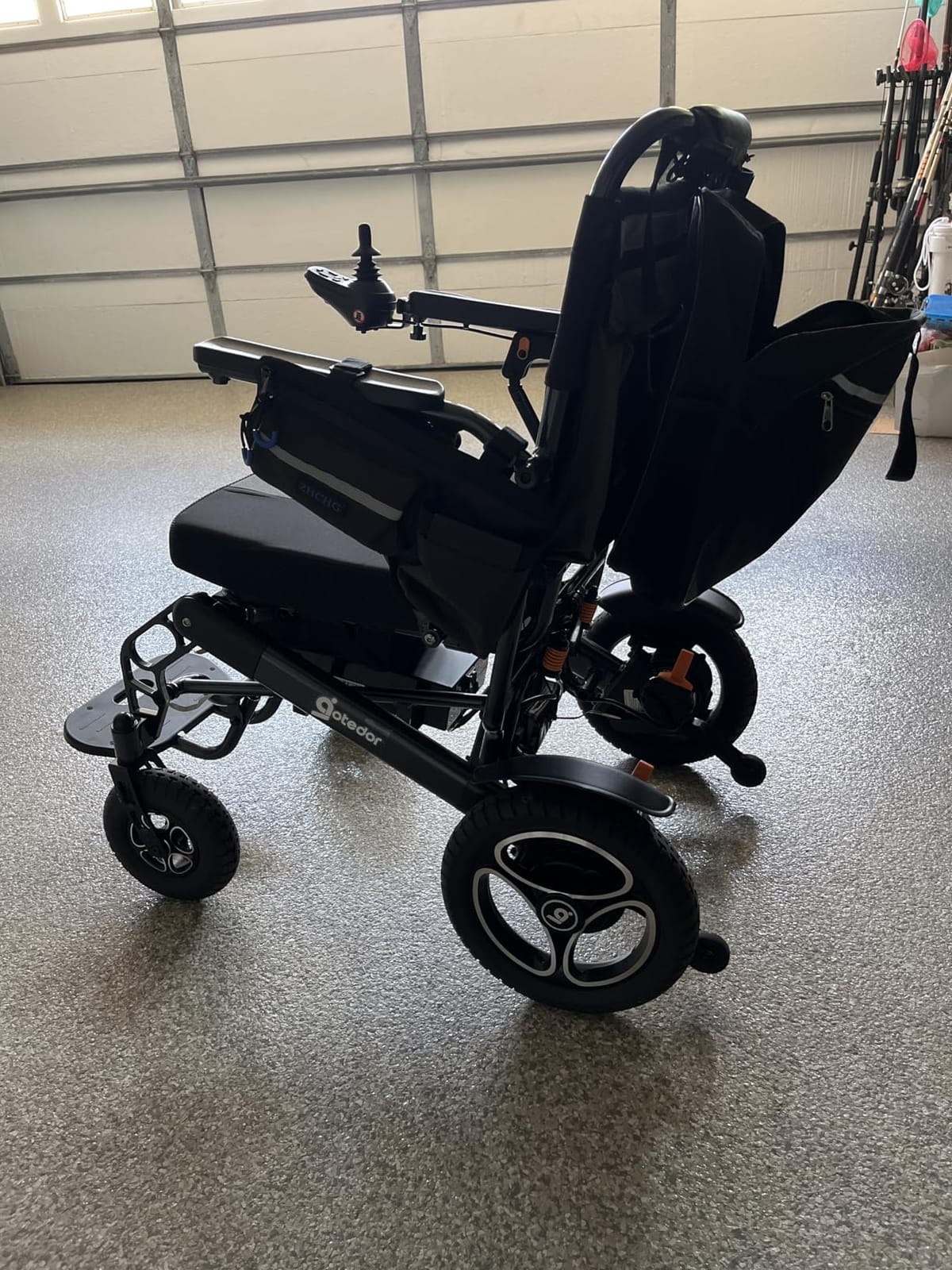 Aotedor Electric Wheelchair for Adults, 35 Miles Dual Battery, Foldable Power Wheelchair with Dual Brushless Motors, 330 lbs Capacity, Airline Approved, Stable & Reliable Performance customer photo 2