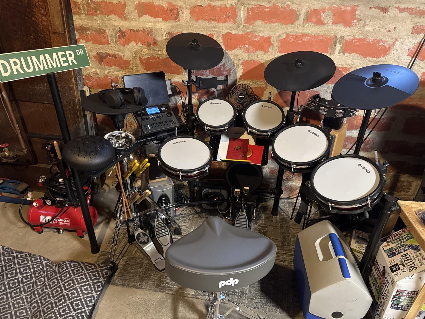 Donner Electric Drum Set DED-300 Pro, Electronic Drum Kit Adult, Professional Full Size 6-Drum & 3-Cymbal Setup, 12'' Single-Zone Hi-hat with Stand, 1100+ Professional Tones, Gifts for Men Him Teens customer photo 1