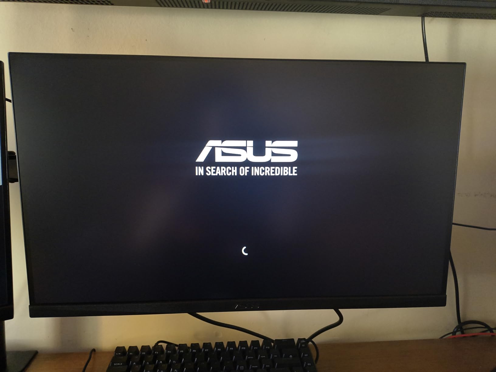 ASUS TUF Gaming Series 5 24.5