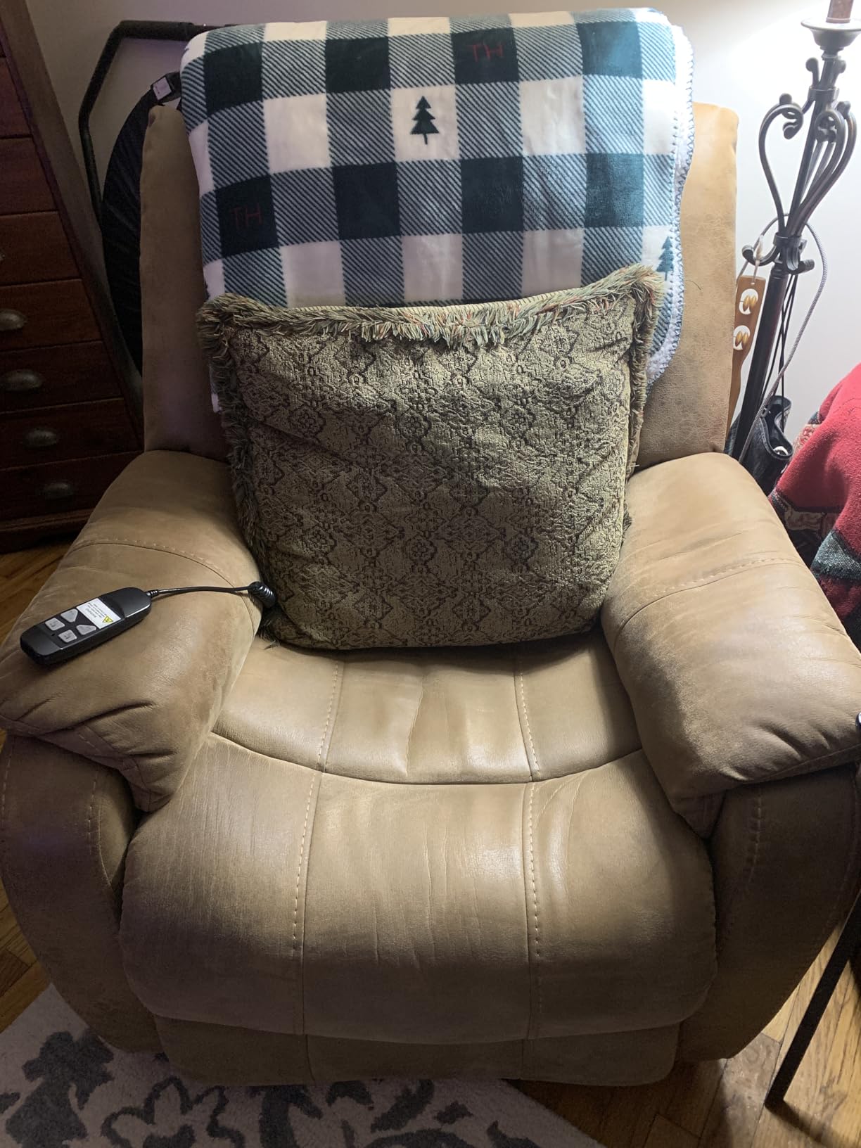 Signature Design by Ashley Crestmeade Power Lift Recliner, Dual Motor | Easy-to-clean espresso faux leather, Dual motors for independent back & footrest, 30-min auto shut-off, Side pocket storage customer photo 1