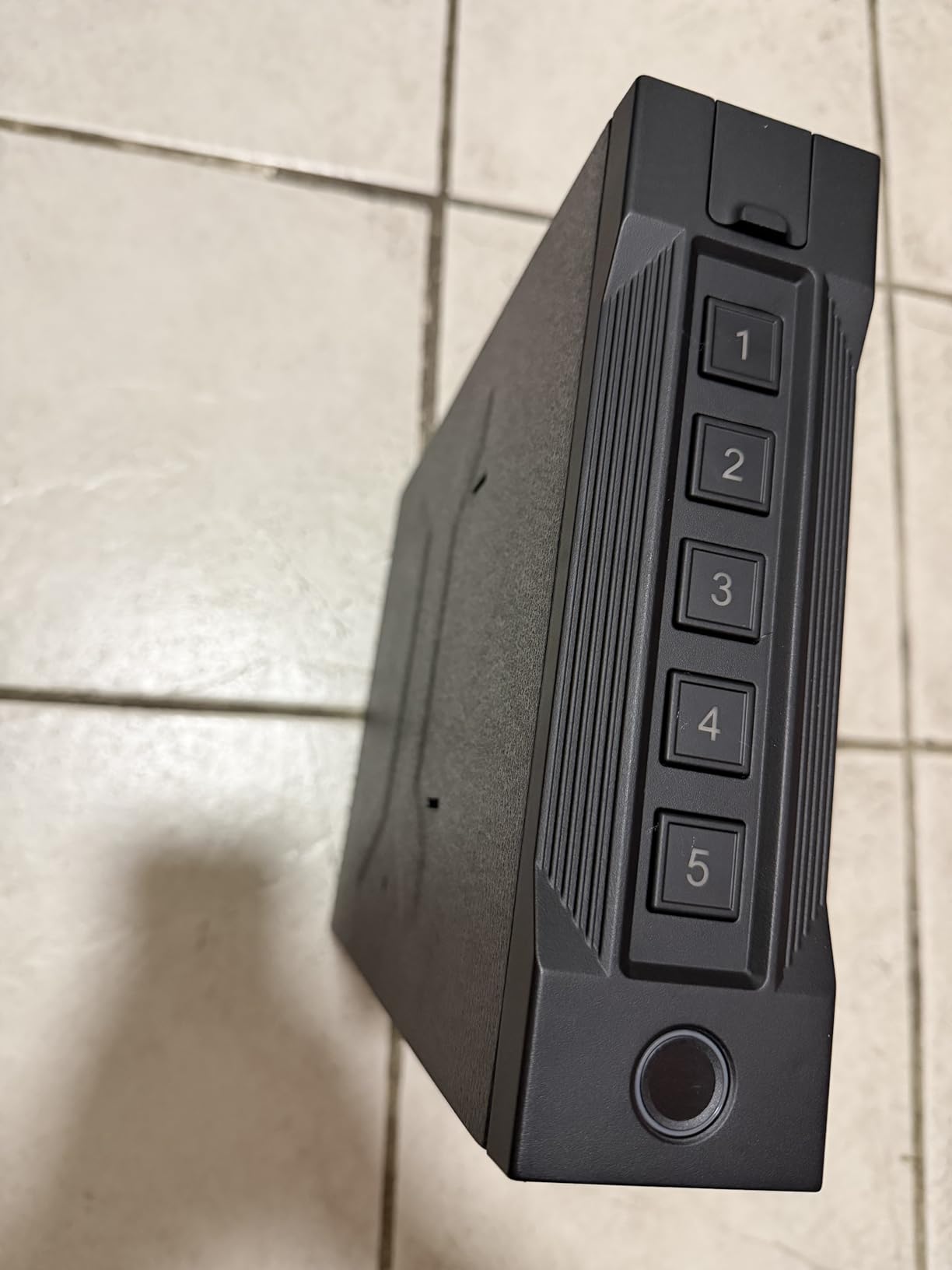 XDeer Biometric Gun Safe for Handgun, Slider Bedside Handgun Safe customer photo 2