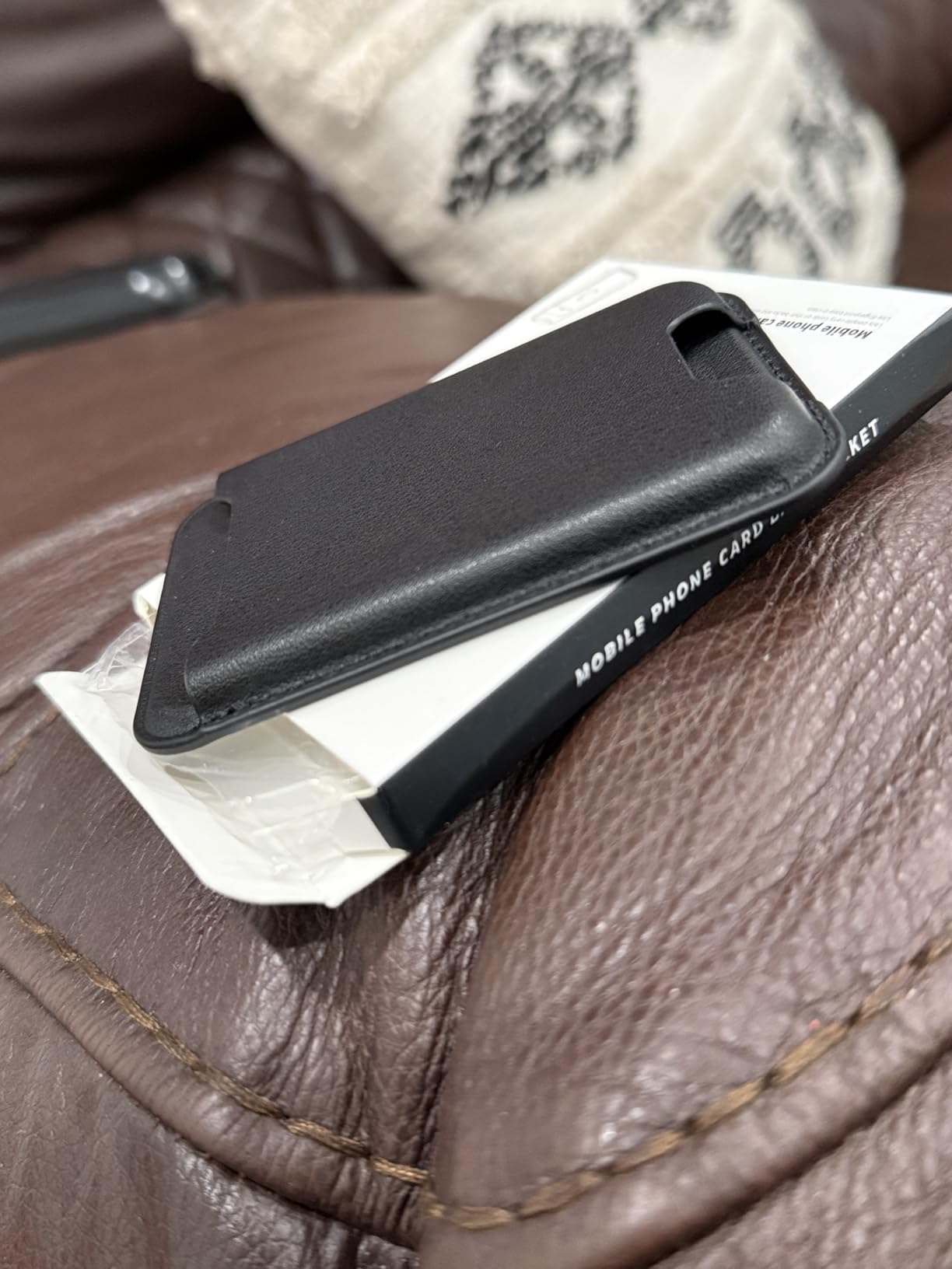 TWZKG for MagSafe Wallet, 3 Cards Holder, Slim Magnetic Phone Wallet for iPhone 17/16/15/14/13/12 Pro Max Plus Air Series, RFID Blocking Vegan Leather, Black customer photo 1