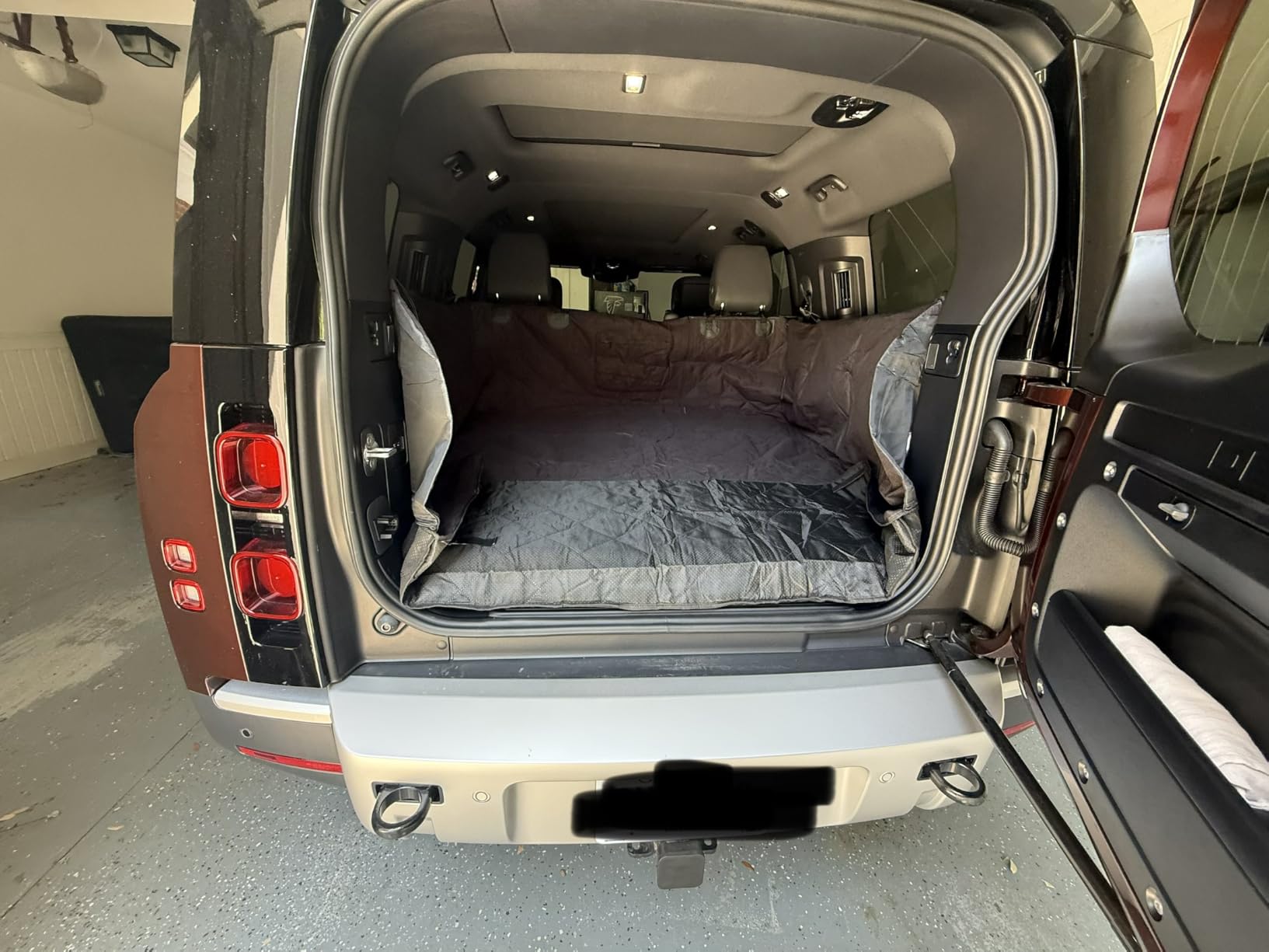 REEVAA SUV Cargo Liner for Dogs, Trunk Cover with Foam Side Walls, XL customer photo 2