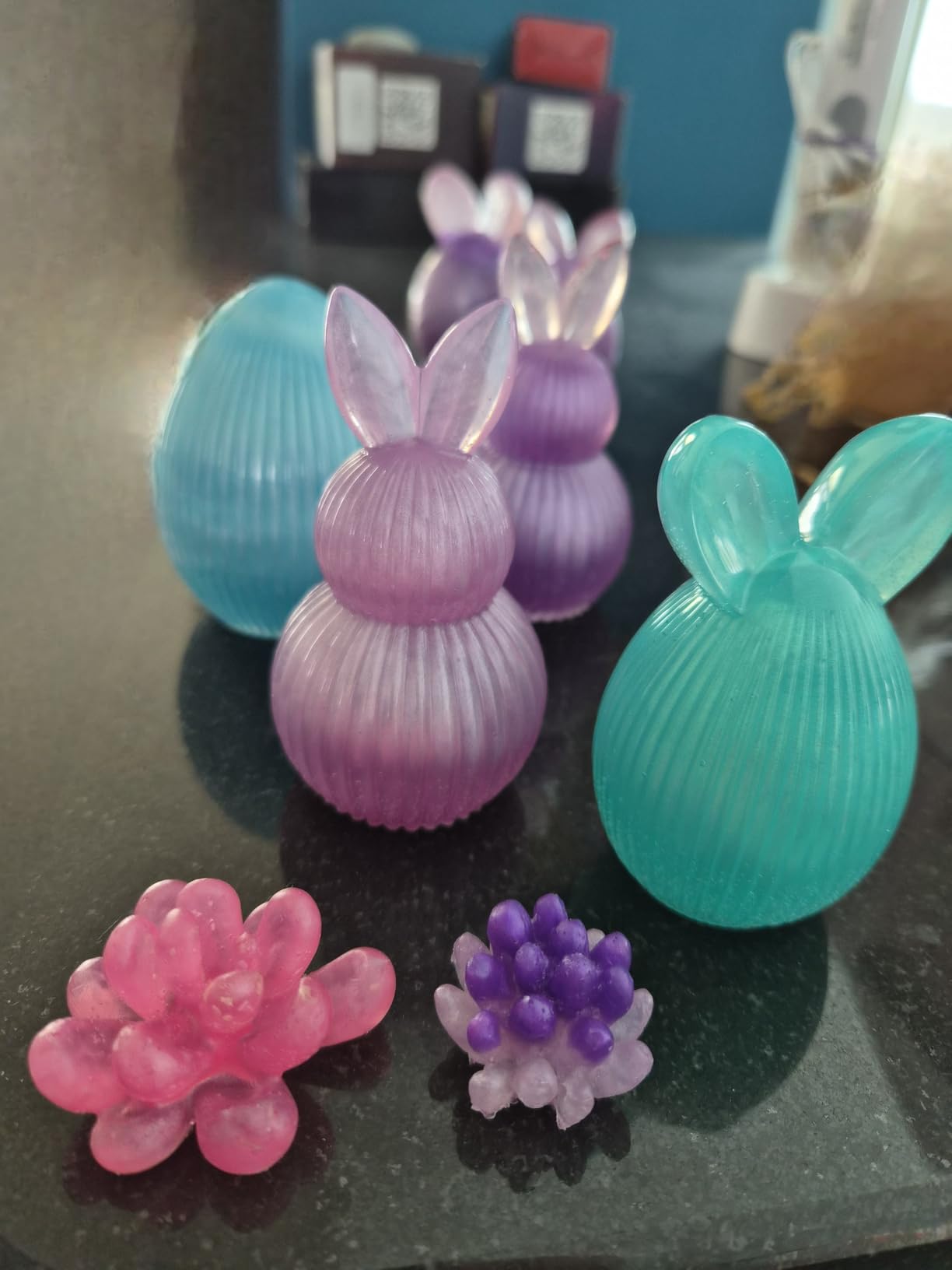 SHORE RESIN Complete Resin Craft Kit for Adults and Beginners | Complete resin craft kit with 16 oz epoxy, 5 molds, glitter, dried flowers and tools for adults, beginners and DIY projects. customer photo 1