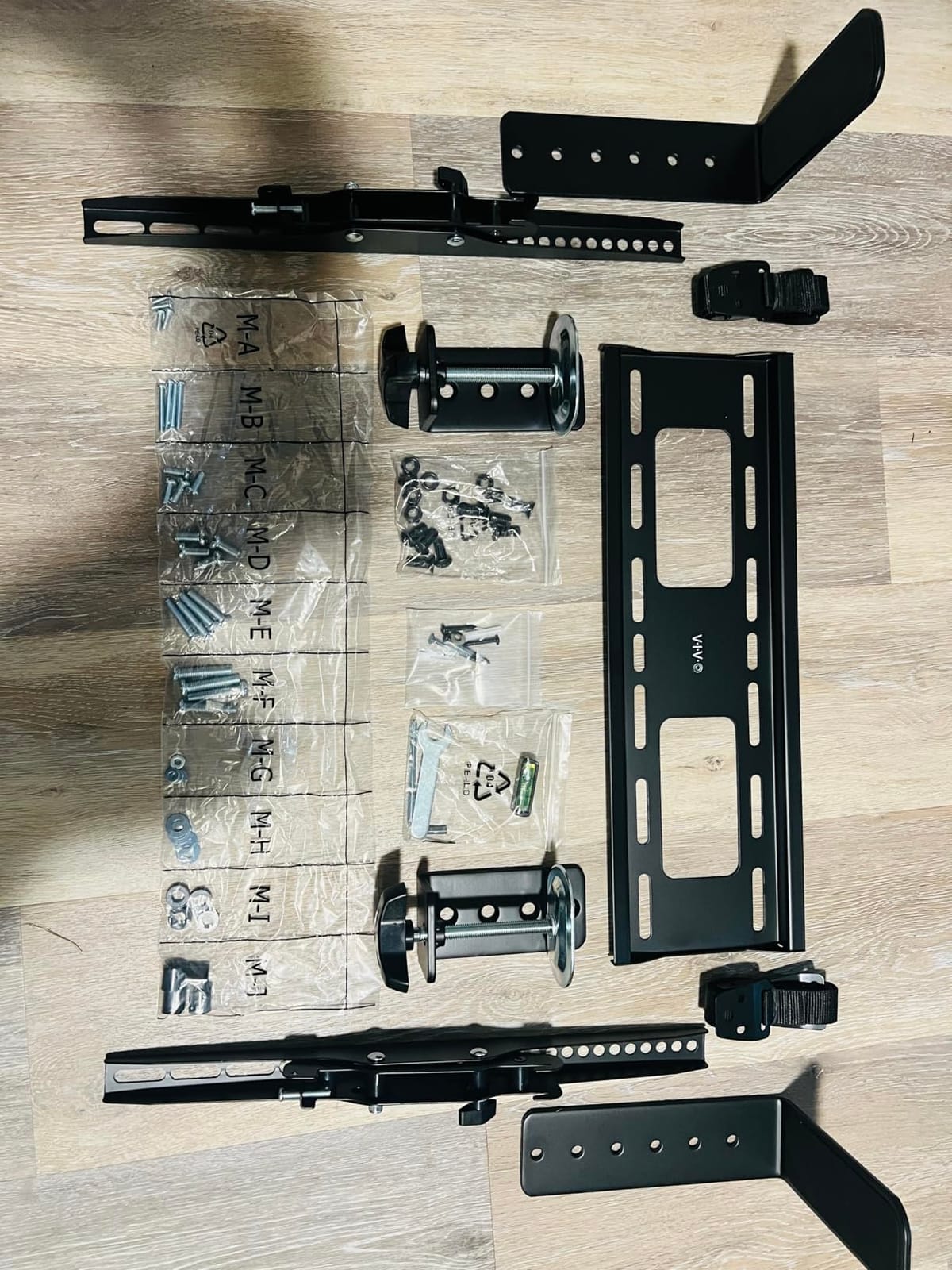 VIVO No Drill Clamp-on Mantel TV Mount for 32 to 50 inch Screens, Tilting Bracket Holds up to 44 lbs, VESA up to 400x400, Black, MOUNT-M50C customer photo 1