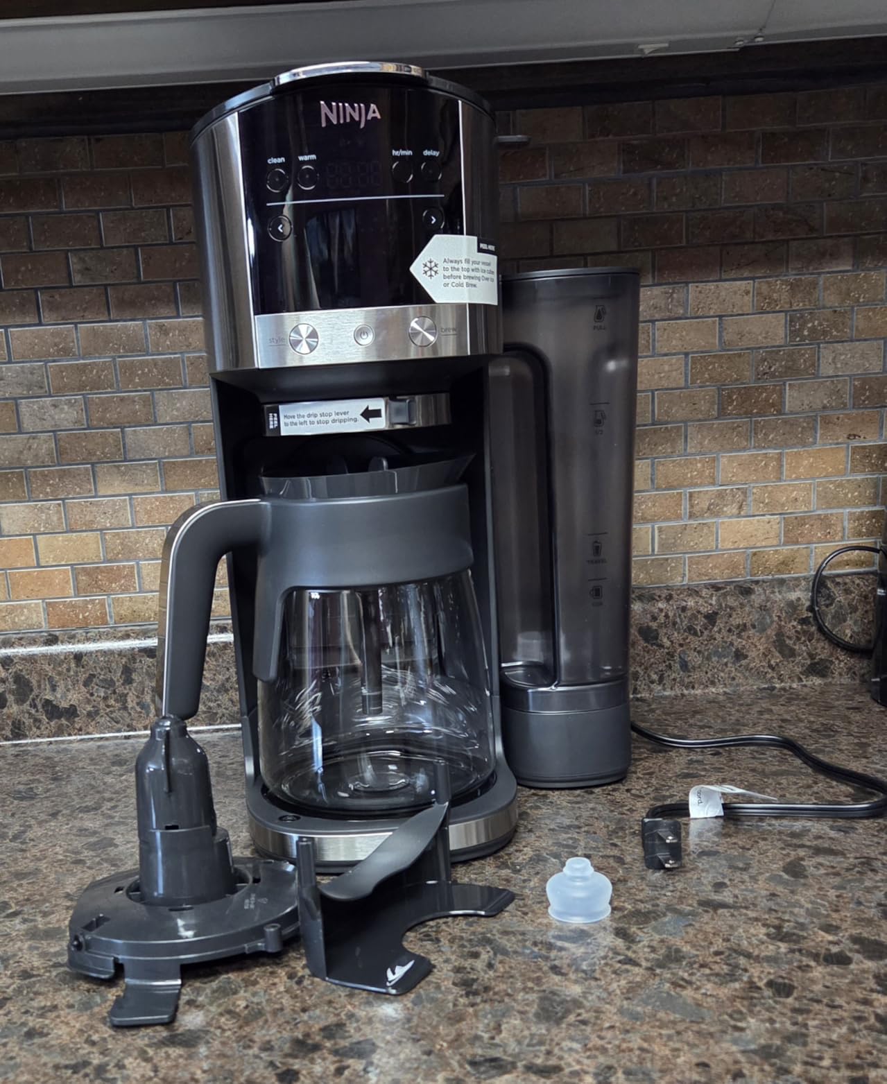Ninja DualBrew Coffee Maker, Grounds & Pods, Stainless Steel, GP161 | Brew Classic, Rich, Over Ice, & Cold Brew, Single-Serve Cup to Full 12-Cup Carafe customer photo 2
