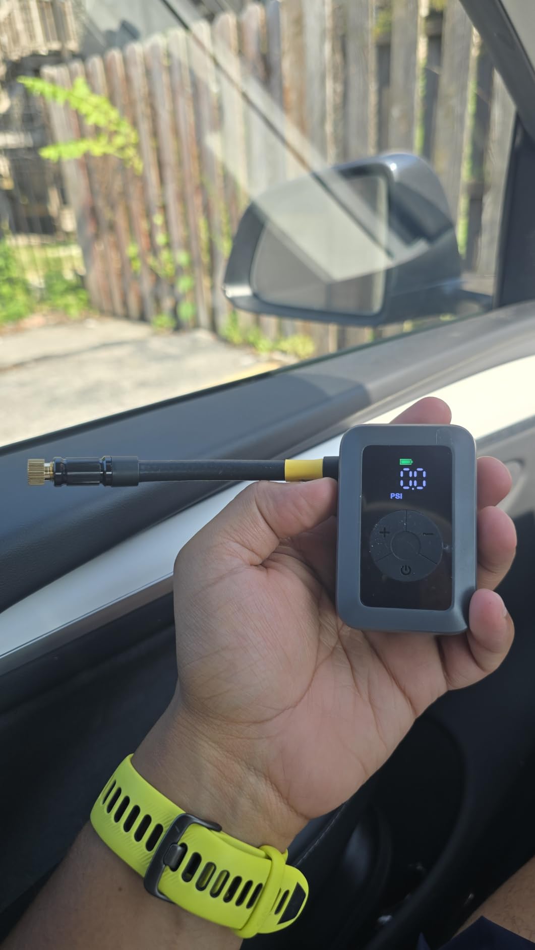 Mini Bike Tire Pump, 120PSI Electric Bicycle Pump with Digital Gauge customer photo 1