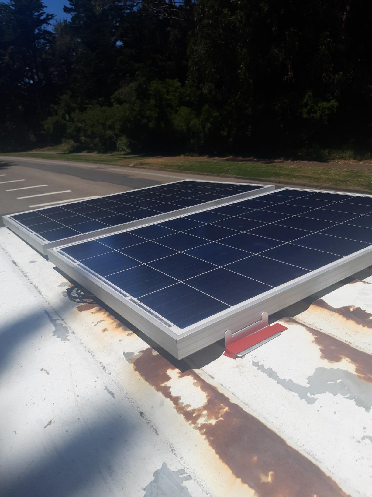 HQST 200W Portable Solar Panel, N-Type, 25% Efficiency, IP67 Waterproof | Only 11.82 lb, 3-in-1 Adapter Cable and Adjustable Kickstands for Power Stations, Camping, RV, Off-Grid & Emergency Backup customer photo 2
