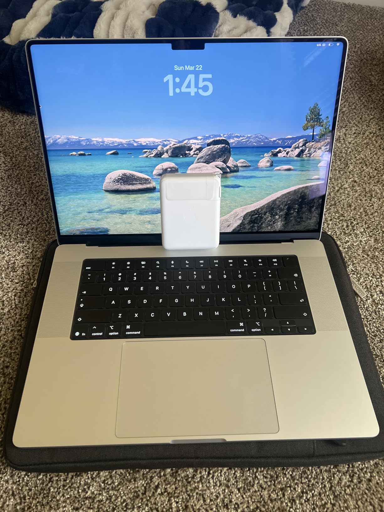 2026 MacBook Pro Laptop with Apple M5 Pro chip with 18-core CPU and 20-core GPU: Built for AI, 16.2-inch Liquid Retina XDR Display, 24GB Unified Memory, 1TB SSD, Wi-Fi 7; Space Black customer photo 1