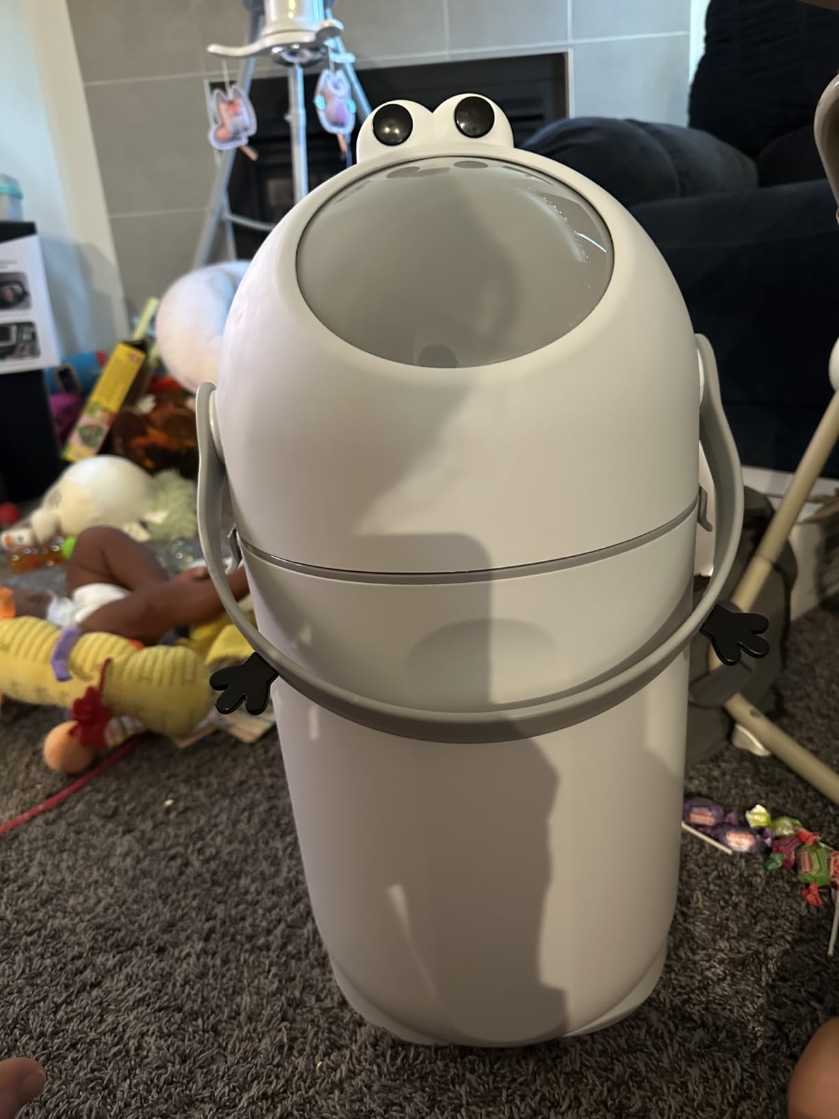 Bebetaje Diaper Pail with Odor Control, Uses Regular Trash Bags, Hands-Free Baby Diaper Disposal System, Smell Proof Nursery Trash Can with Easy Open Handle, Large Capacity customer photo 1