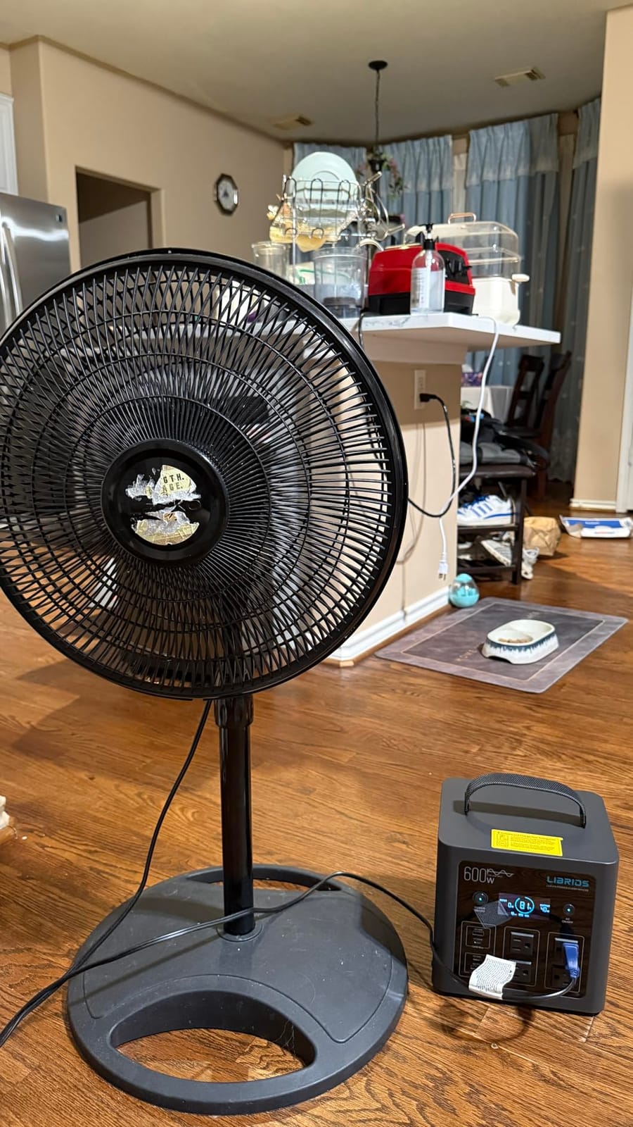 LIBRIDS Portable Power Station 640Wh, 1200W Surge, Solar Generator with 4 AC Outlets, Backup LiFePO4 Battery, 1.5Hr Fast Charge customer photo 2
