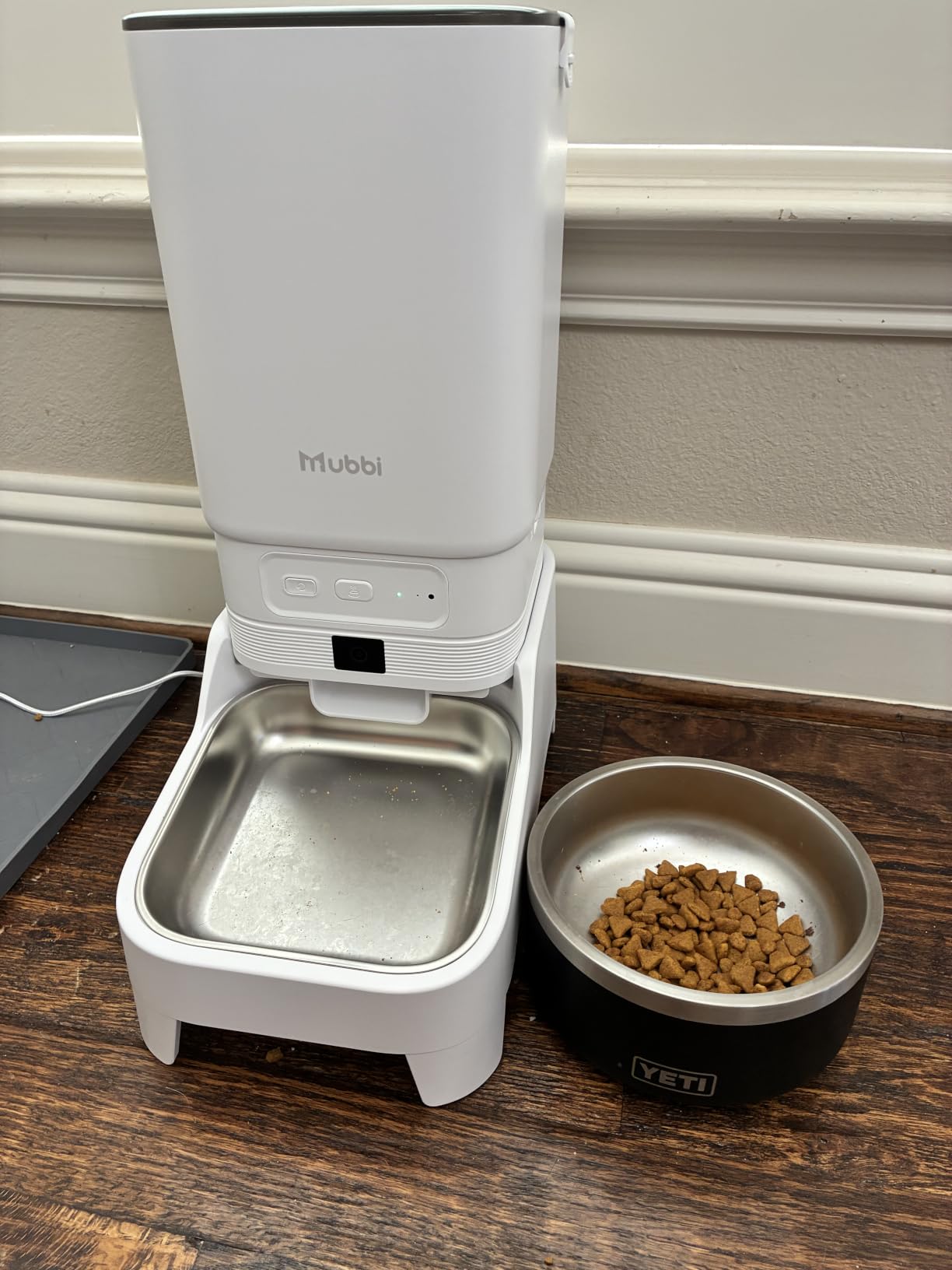 Automatic Cat Feeder with Camera - 7L/29 Cups Auto Dog Feeder with Large Food Tray & 1080P Night Vision, Elevated Bowl, 2-Way Audio, 10s Voice Recording, 5G WiFi Timed Cat Food Dispenser, 1-15 Meals customer photo 1