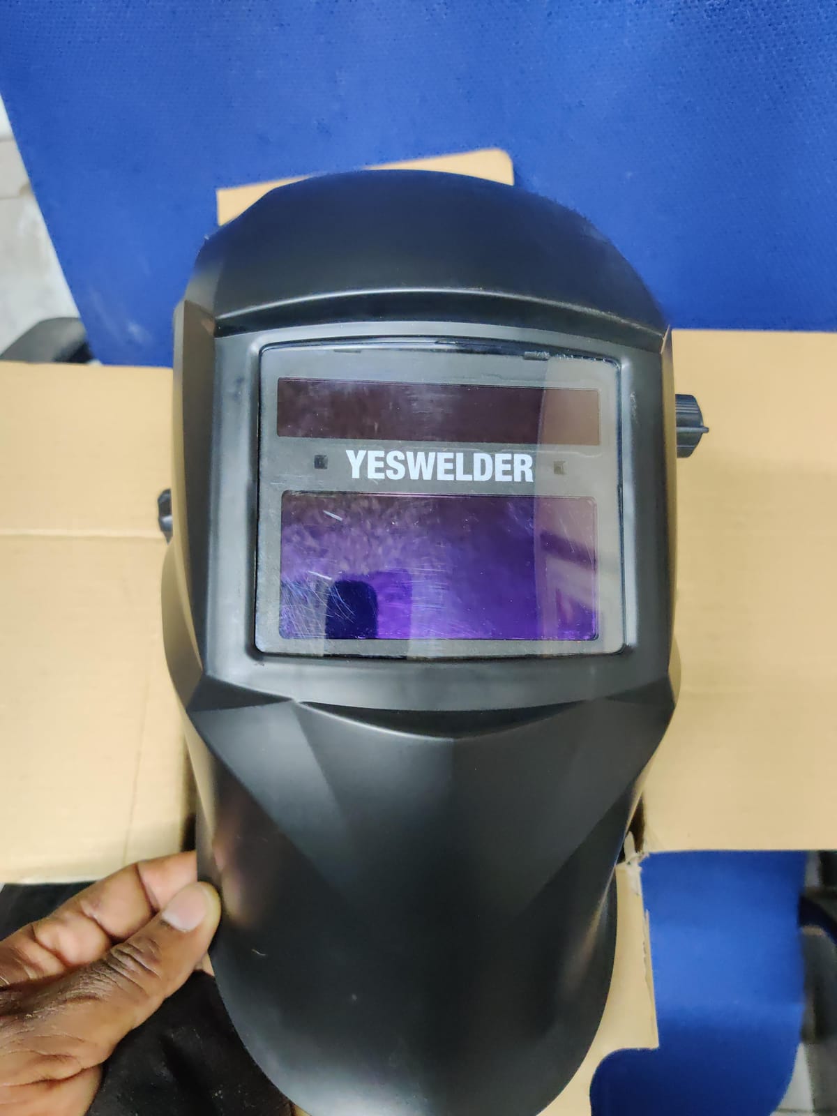 YESWELDER Auto-Shade Welding Helmet, Internal Digital Control, 180° View | three sides auto-darkening, 1/1/1/1 true color, auto adjust, 5 arc sensors, shade 3/4-8/9-14 customer photo 2