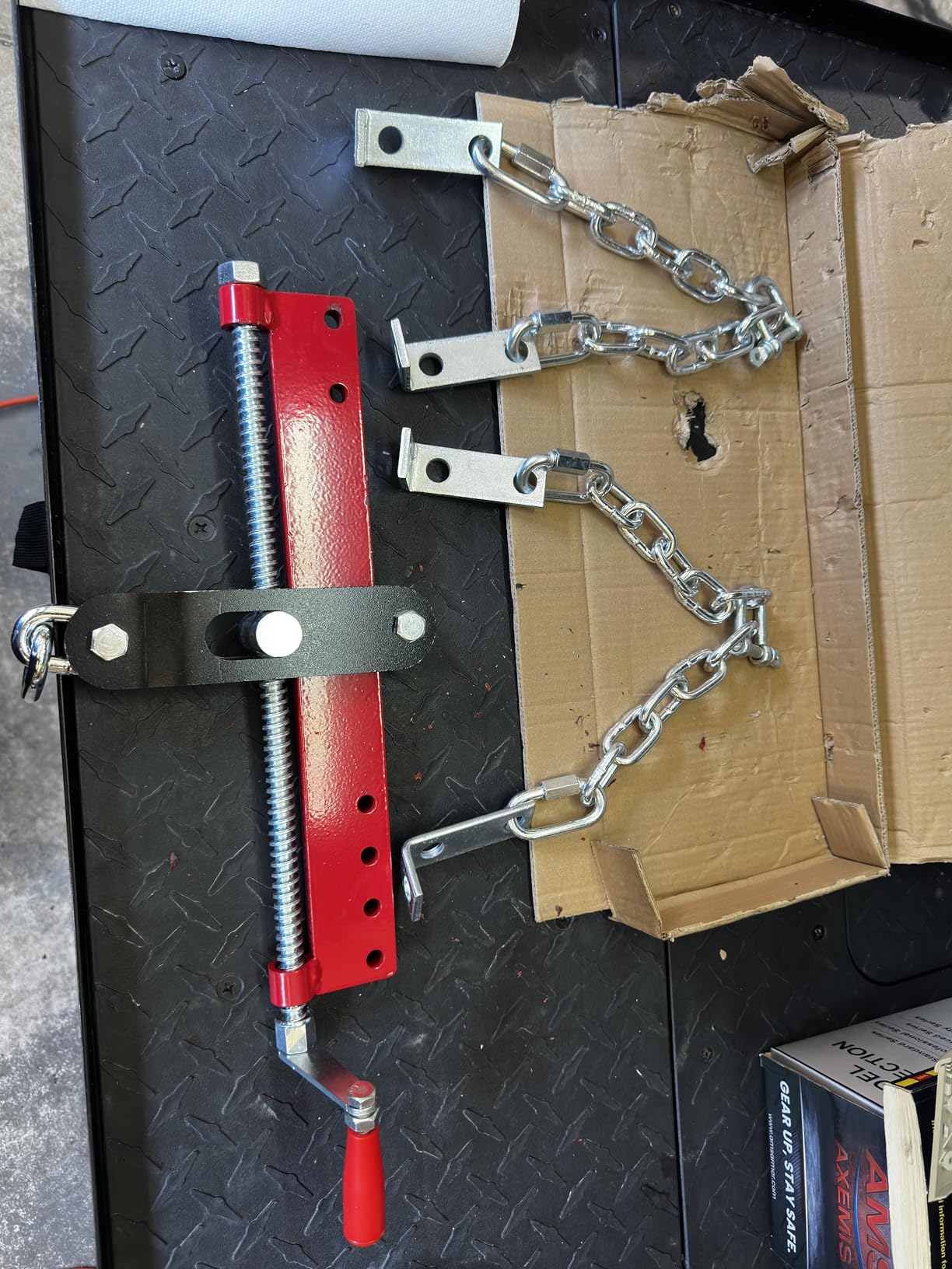 Garvee 2 Ton Engine Hoist, Hydraulic Cherry Picker Engine Crane, Red | Heavy Duty, Folding Shop Crane, 6 Casters, Engine Lift for Garage, Workshop customer photo 1