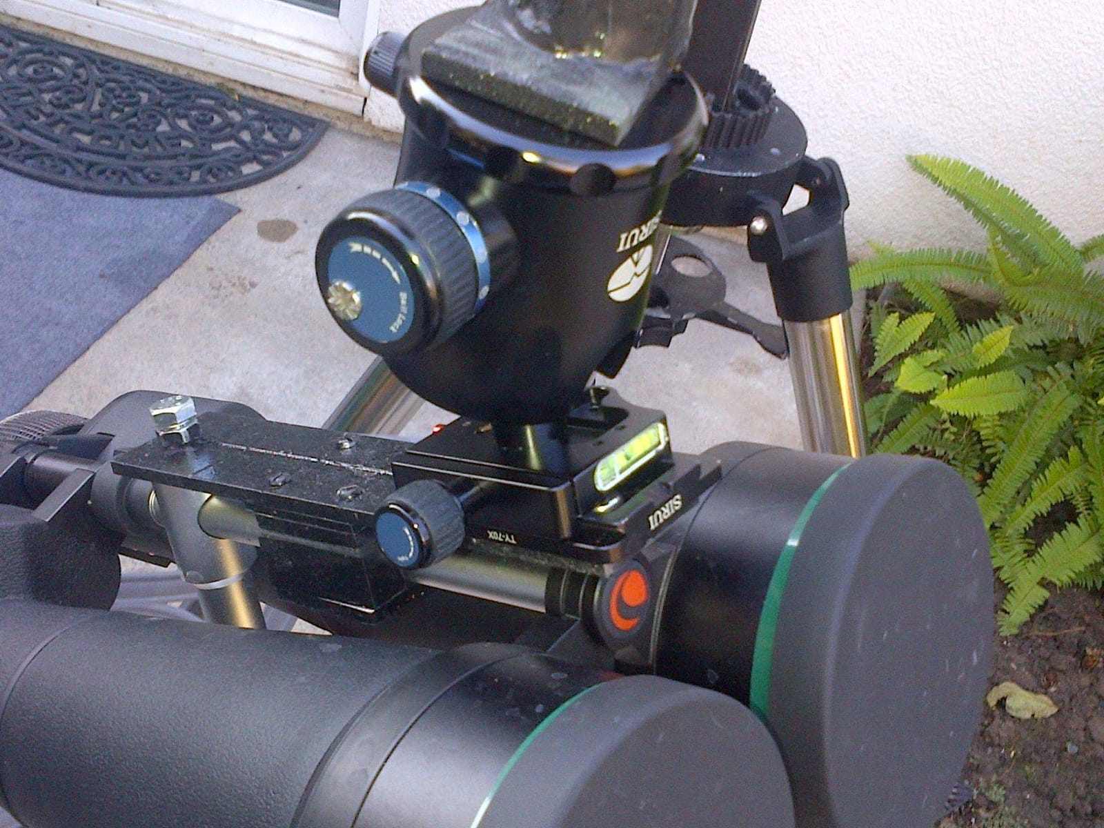 Celestron SkyMaster 25x100 Giant Astronomy Binoculars for Deep Sky Views | Giant 100mm Objectives, Built for Deep-Sky Astronomy & Long-Distance Viewing, Crisp Clear Views in Low Light Conditions customer photo 2