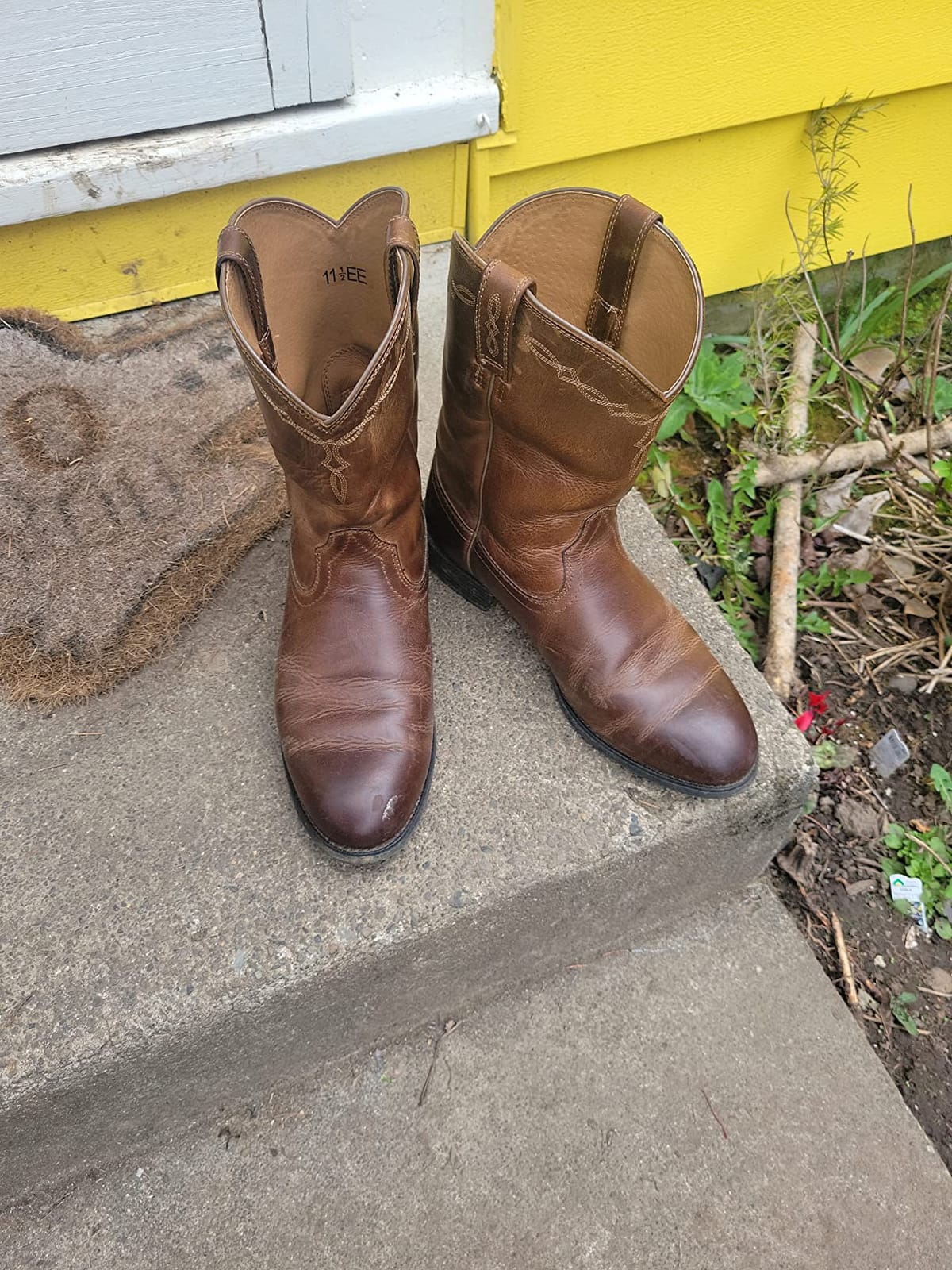 Ariat Men's Heritage Roper Western Boot customer photo 1
