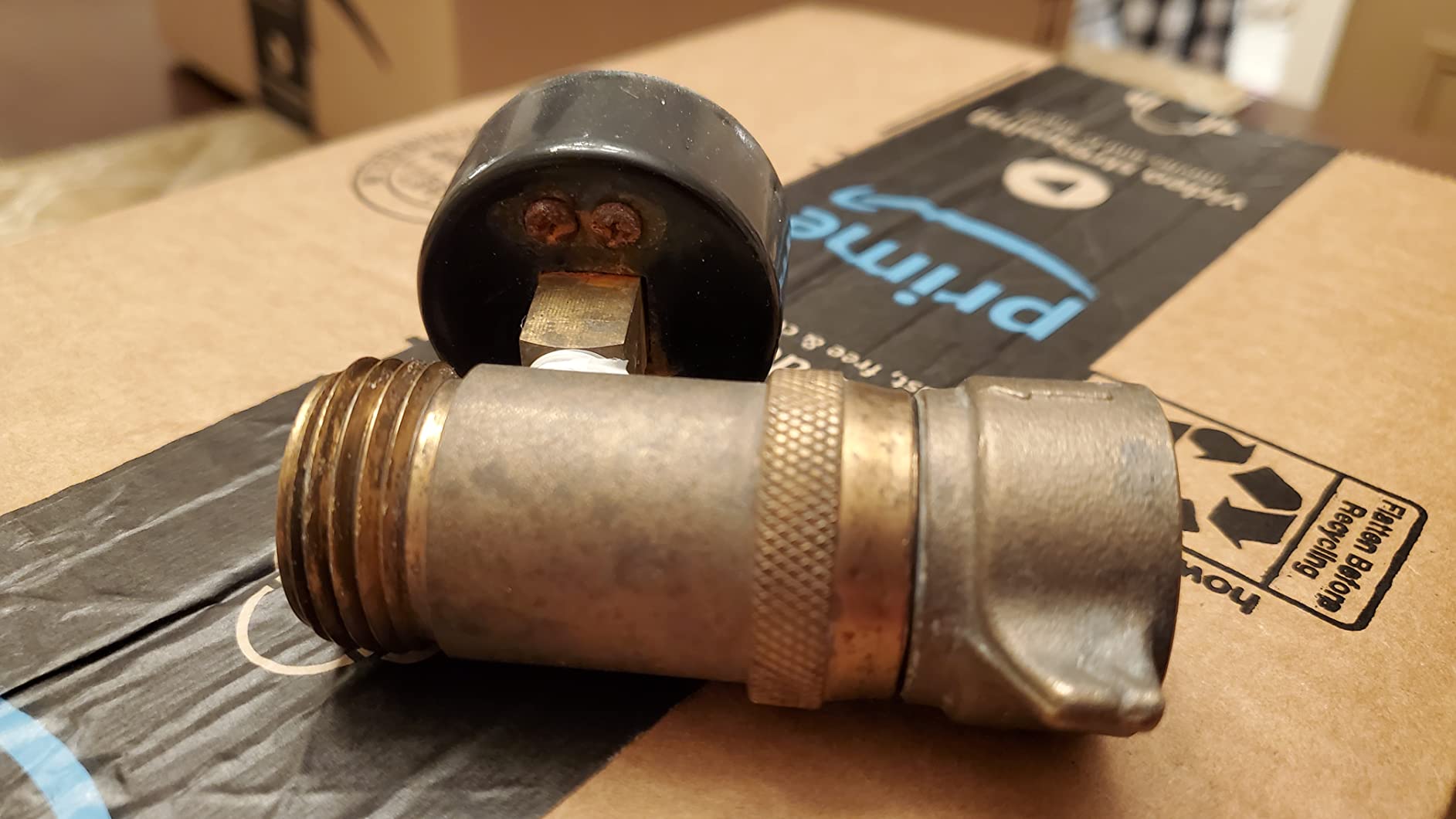 Camco Brass Water Pressure Regulator with Gauge- Helps Protect RV Plumbing and Hoses from High-Pressure City Water - Easy Read Gauge (40064) customer photo 2
