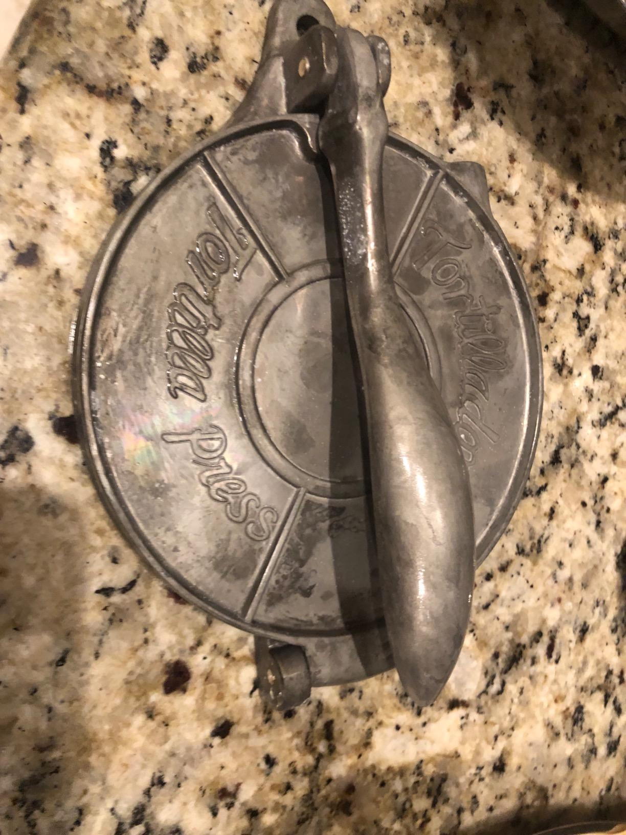 HIC Kitchen Taco Making Tools, Tortilla Press, Heavyweight Aluminum, Forms 6-Inch Tortillas and Artisan Flatbreads customer photo 2