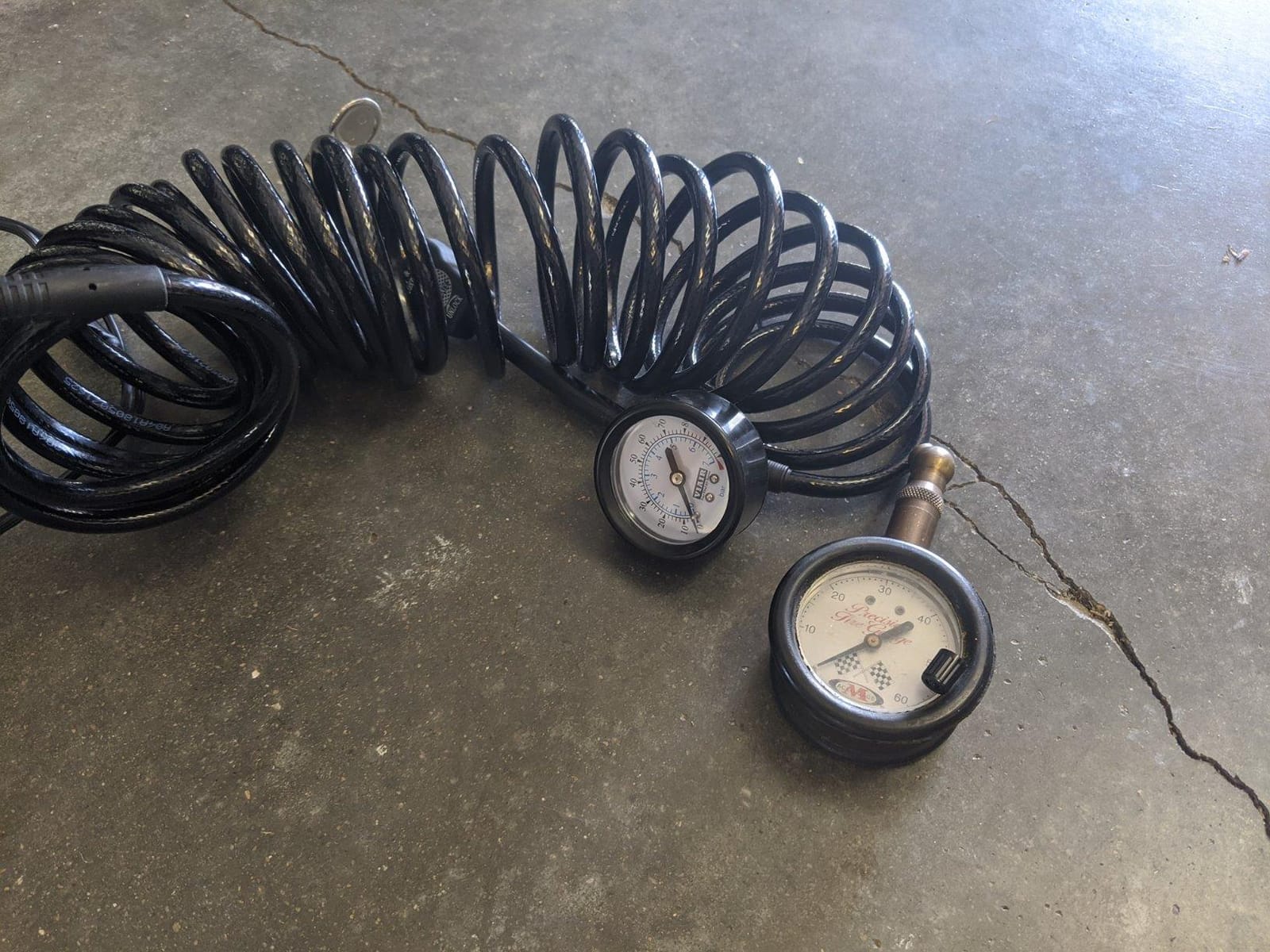VIAIR 300P 12V Portable Tire Inflator, 150 PSI for Truck and SUV Tires customer photo 2
